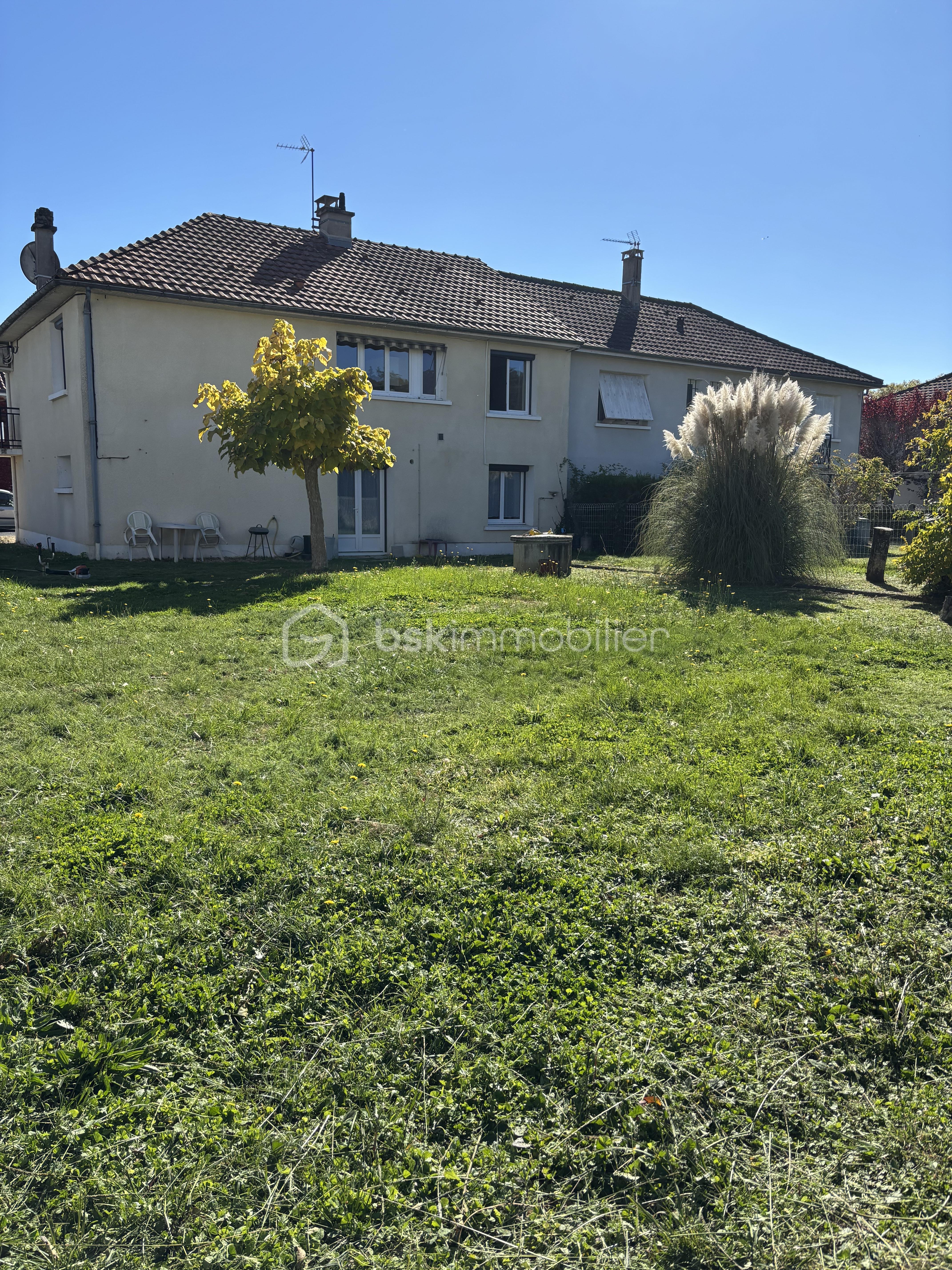 Maison traditionnelle de 135 m² - Exétrieur 5.jpeg