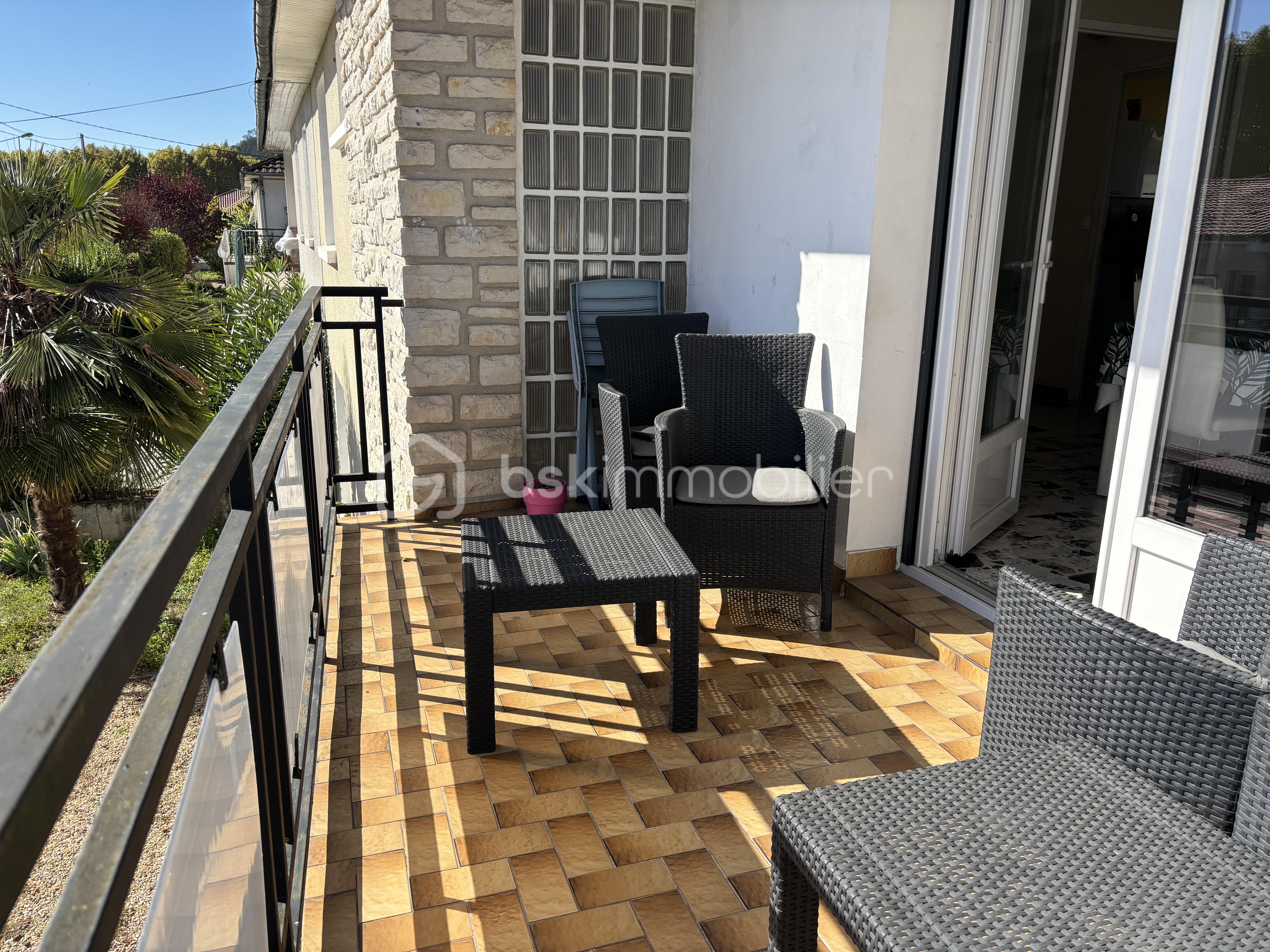 Maison traditionnelle de 135 m² - Terrasse 1.jpeg