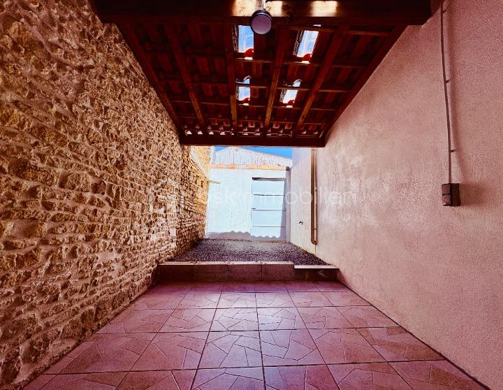 IMG_0045 2_cleanup.jpg