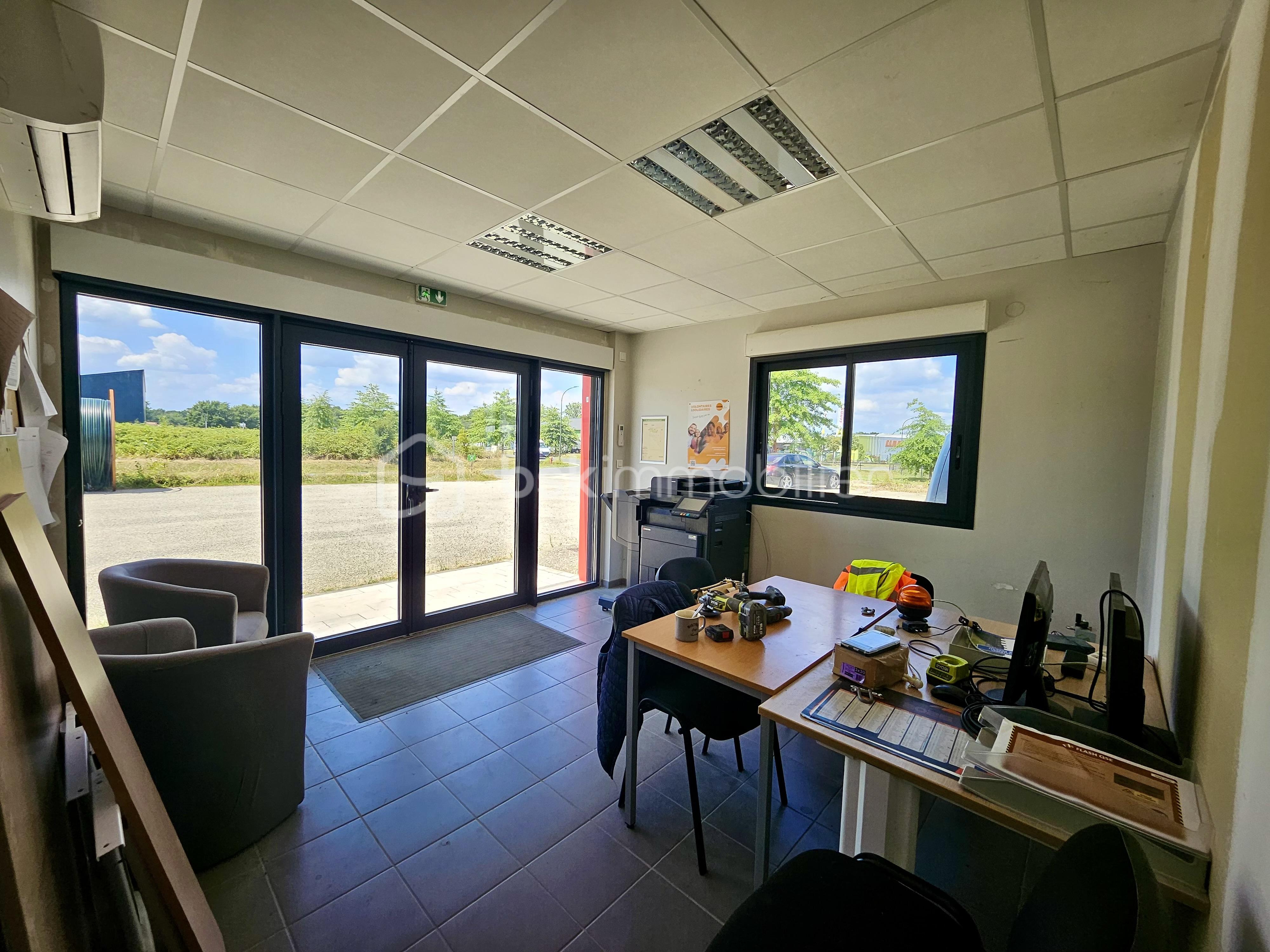 Local commercial de 354 m² - image00011.jpeg