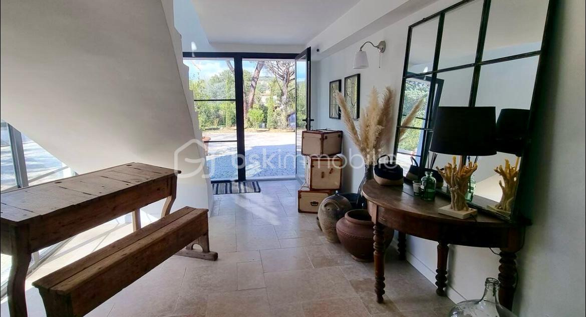 Maison de 300 m² - PHOTO-2025-09-27-11-54-57 2 5.jpg