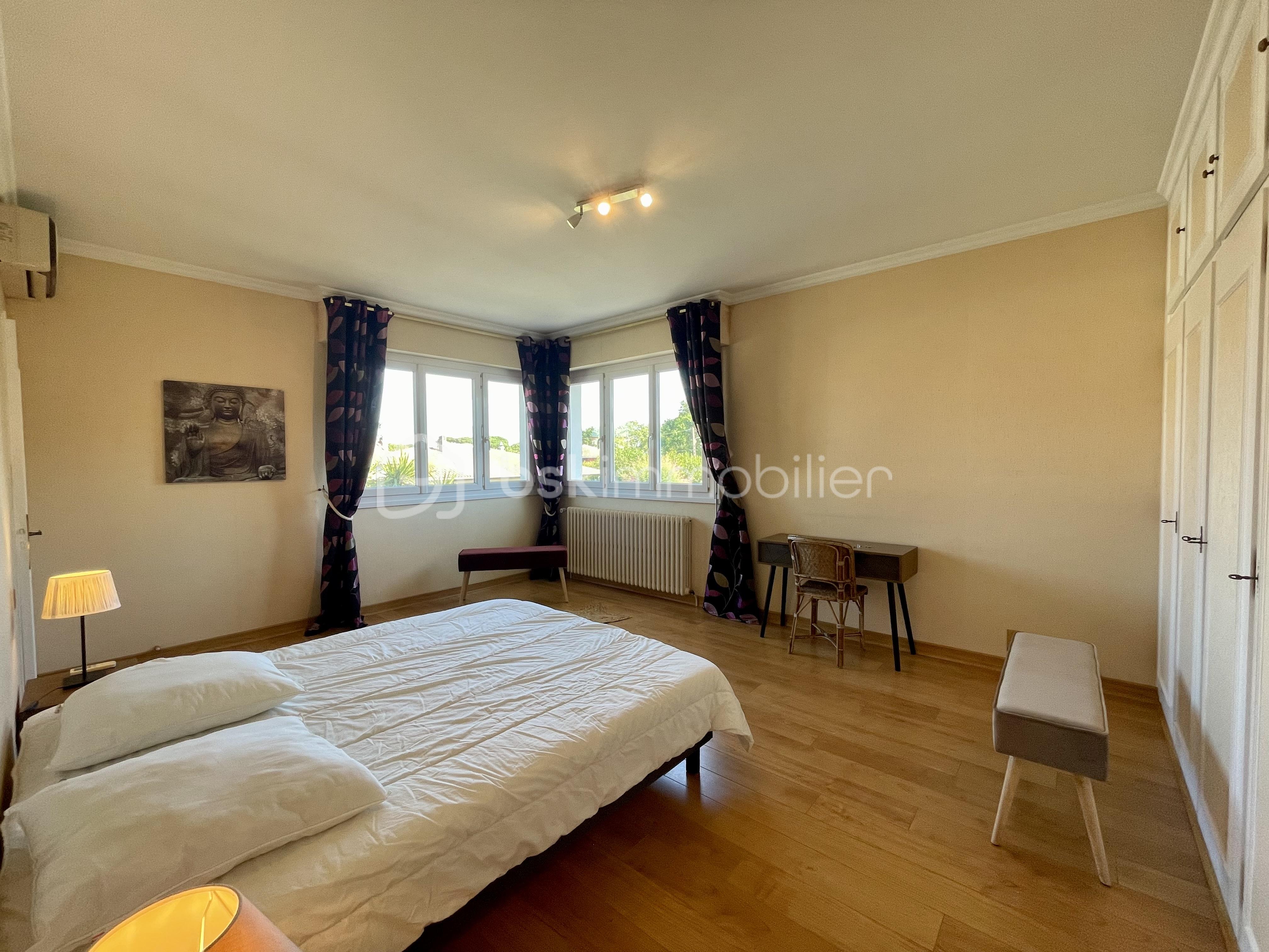 Maison de 308 m² - photo_1928c3c9168cf67fe02fdfa247955f62.jpg