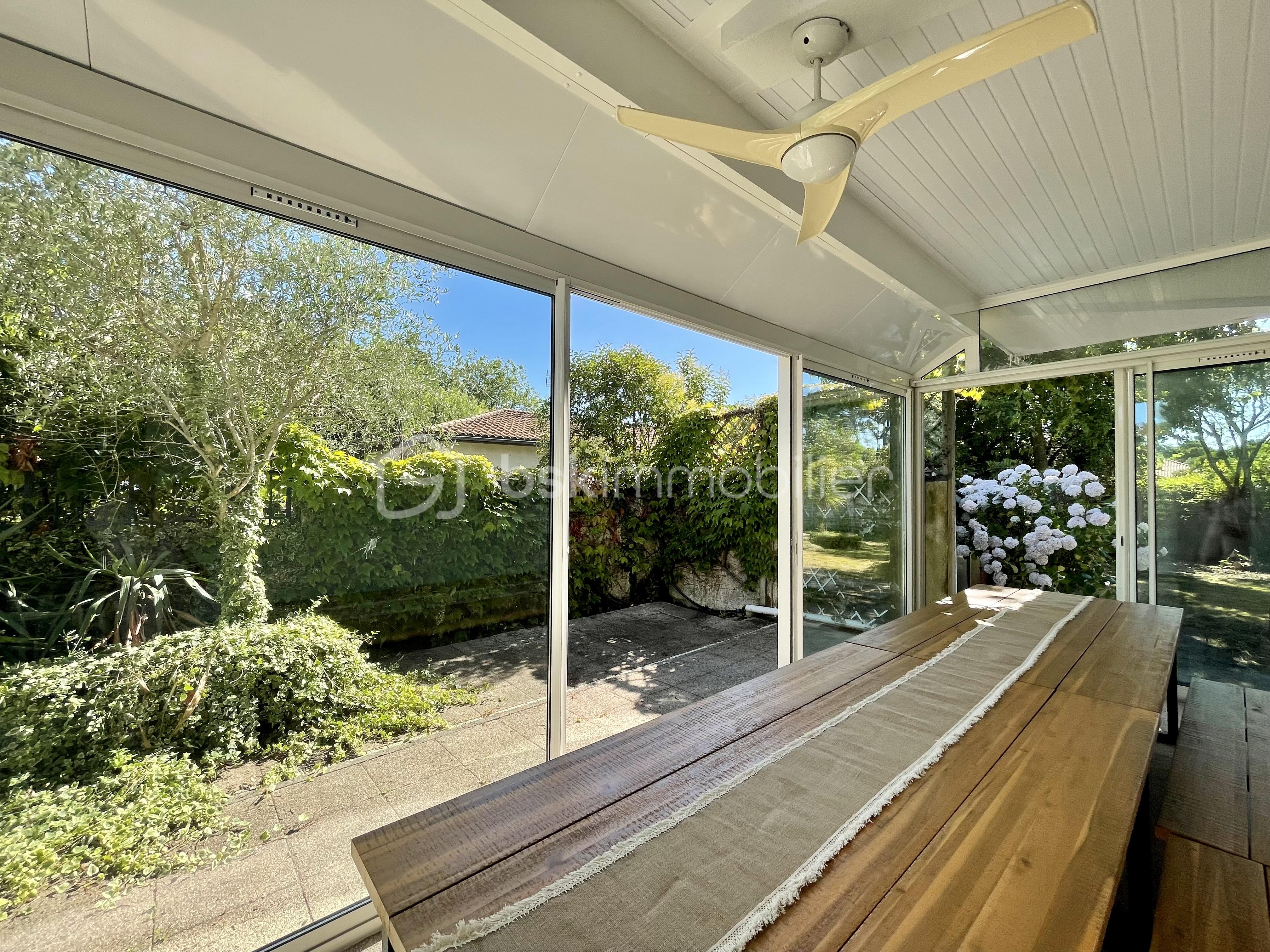 Maison de 308 m² - photo_9bf206f82a8dbef6a0d7523ffc48de4e.jpg