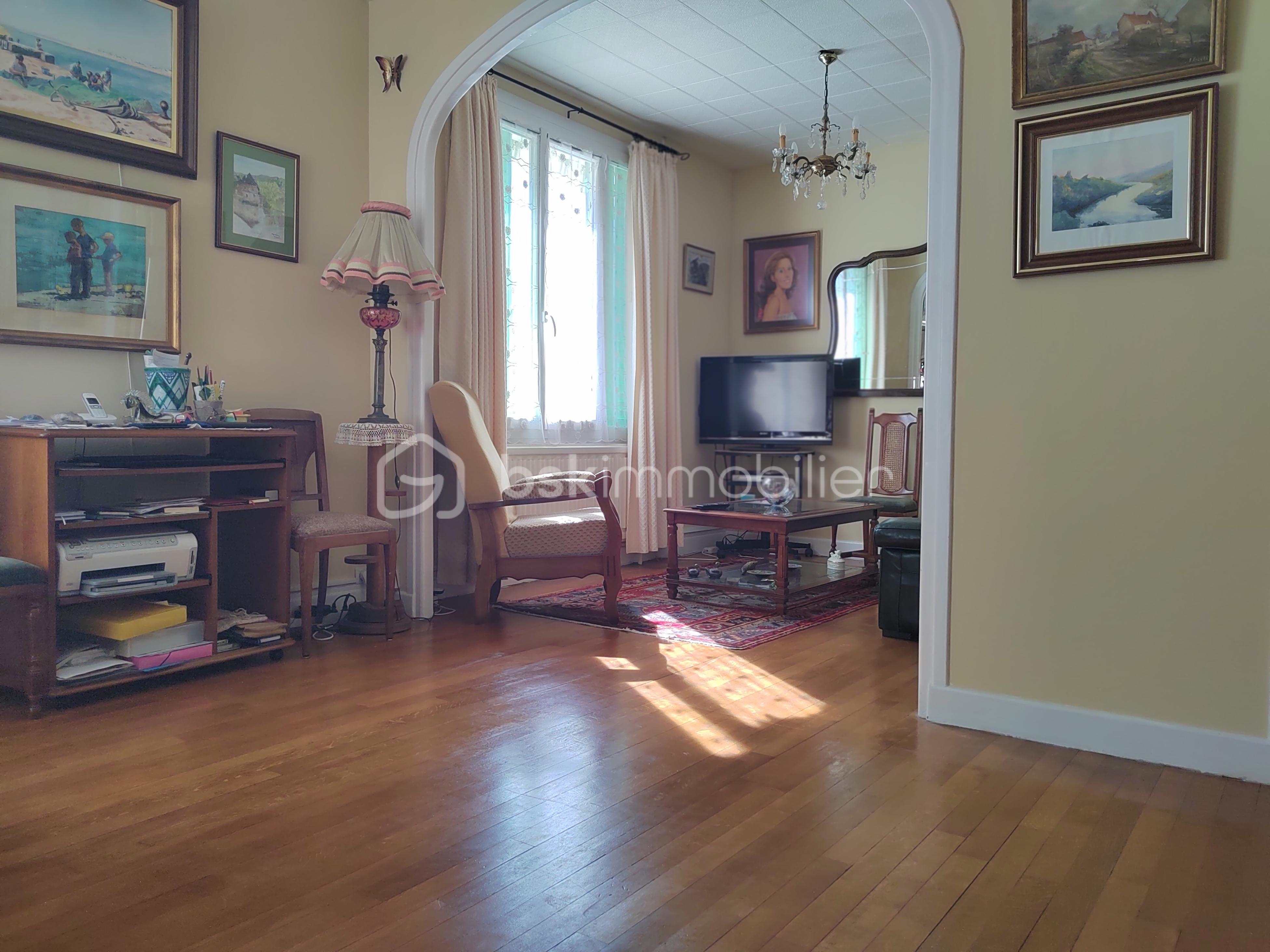 Maison ancienne de 110 m² Maison ancienne de 110 m²