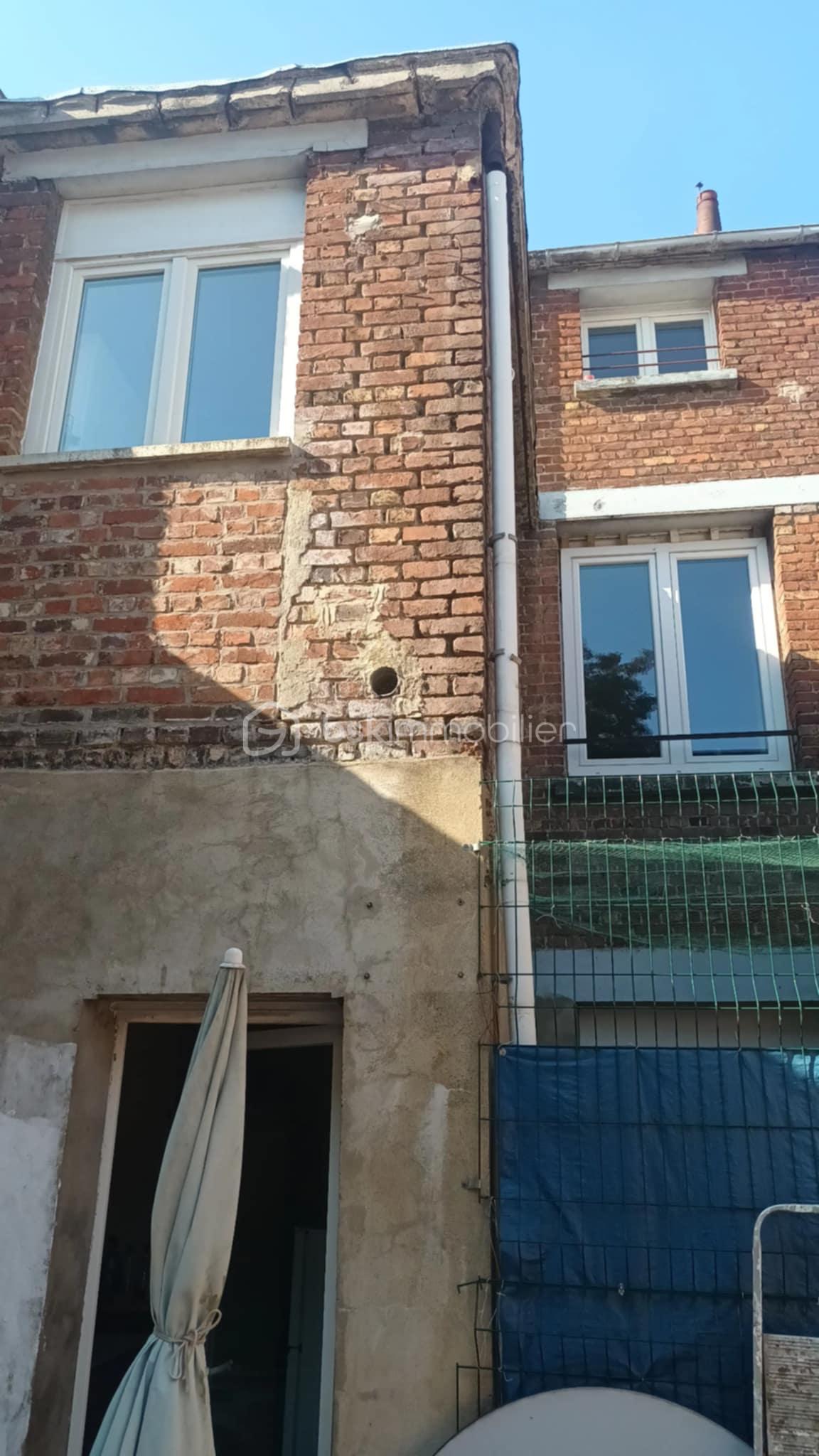 Immeuble mixte de 200 m² - IM 9.jpg
