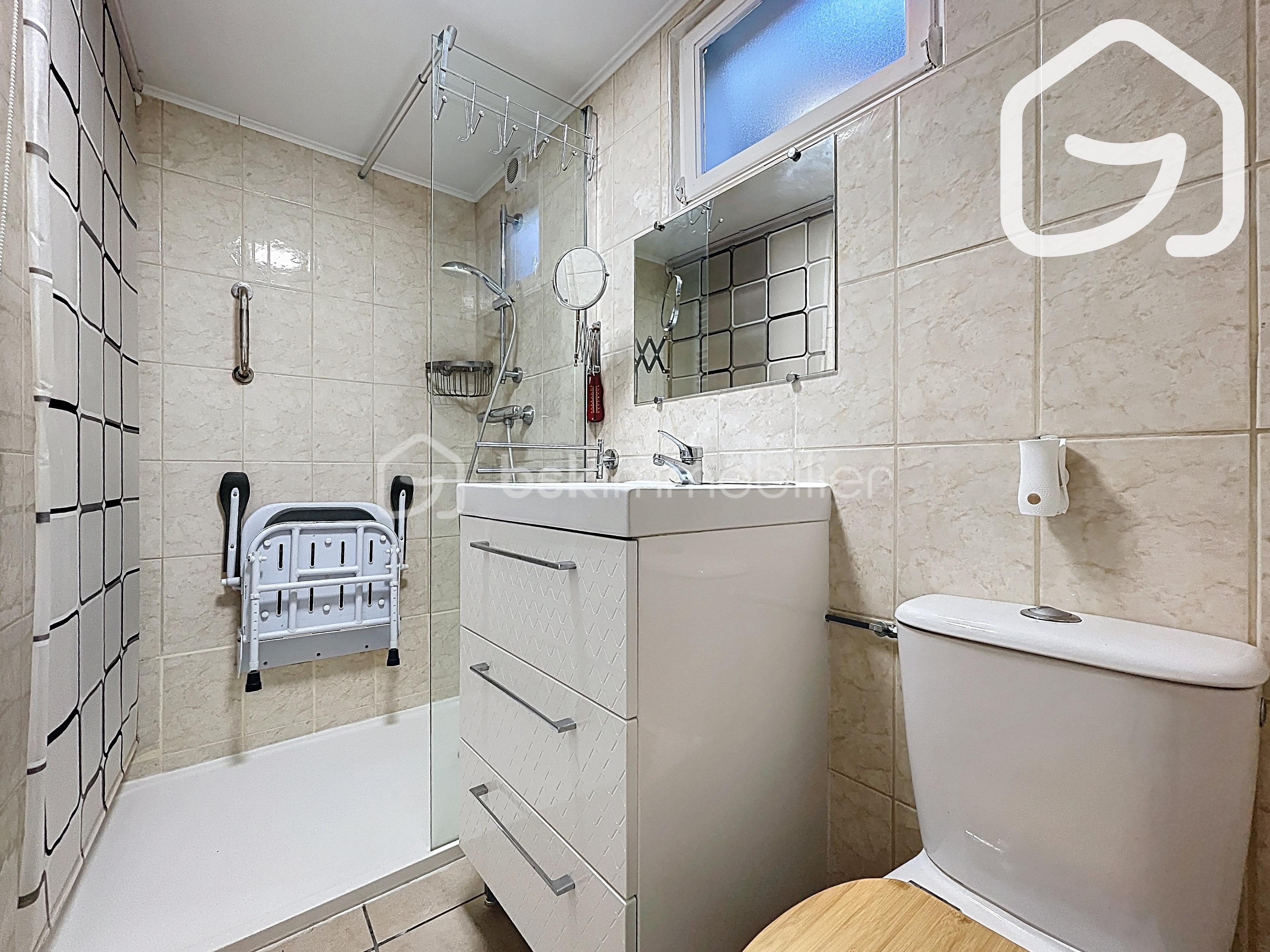 Maison de ville de 75 m² - salle de douche.jpg