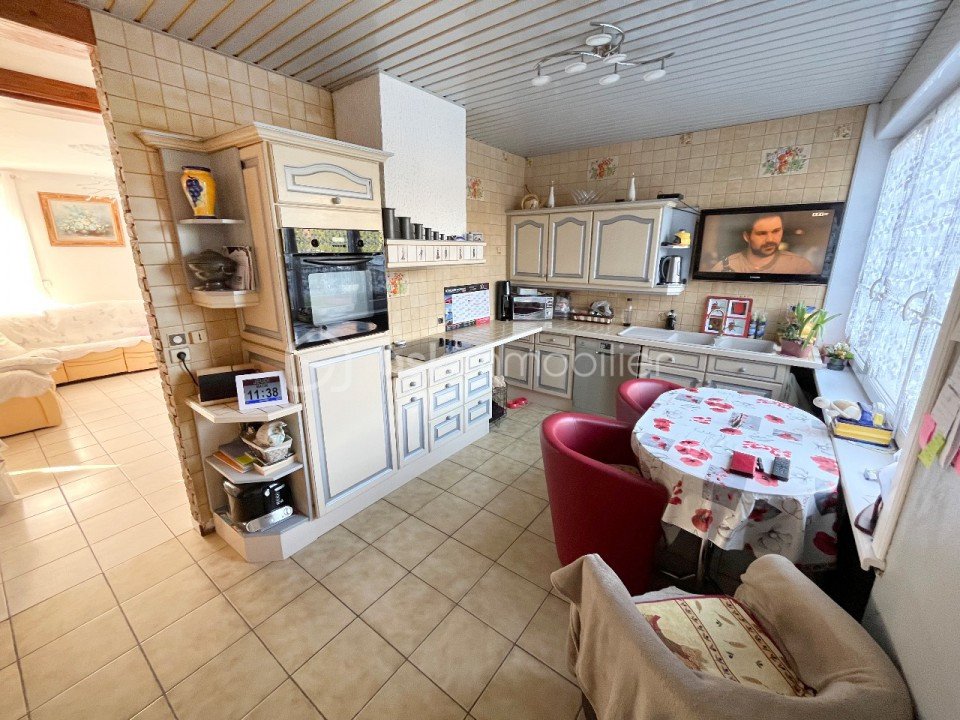 Immeuble mixte de 136 m² - cuisine