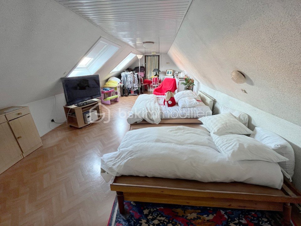 Immeuble mixte de 136 m² - chambre_04