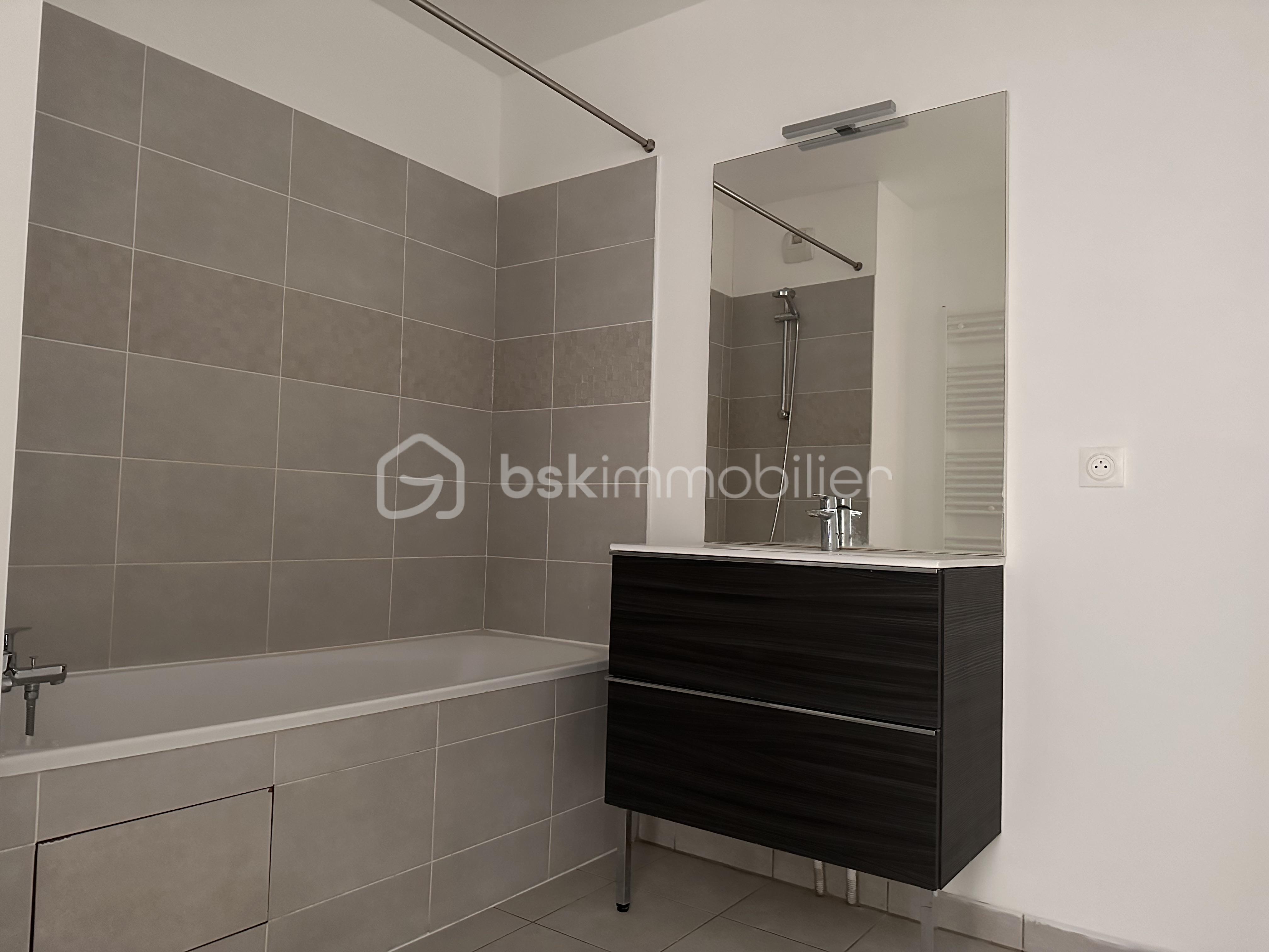 Appartement de 61 m² - 24FFF5F1-CD13-4FD3-8D76-0DE99429E0FB 2.jpeg