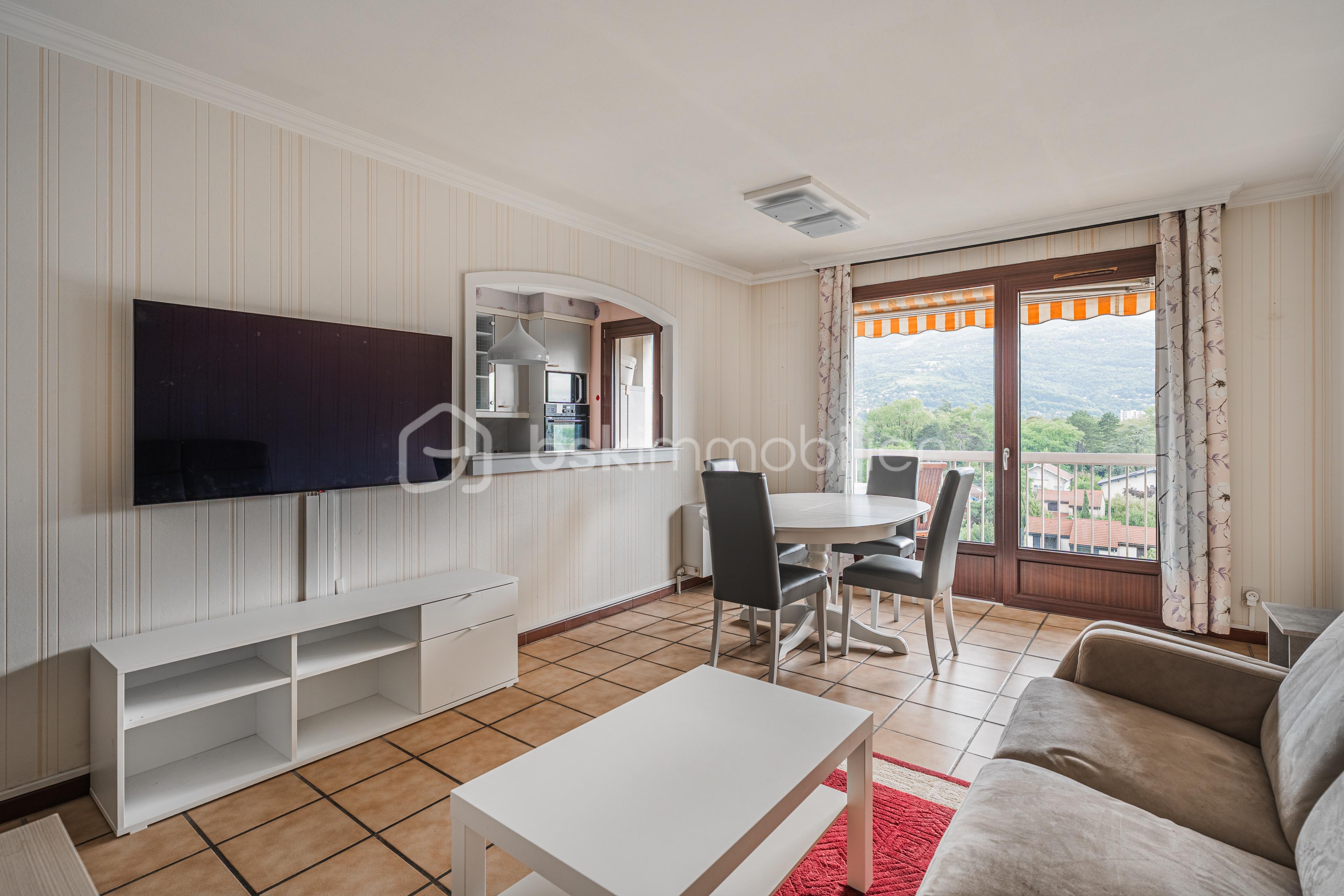 Appartement de 90 m² - A7407869-HDR-Modifier.jpg