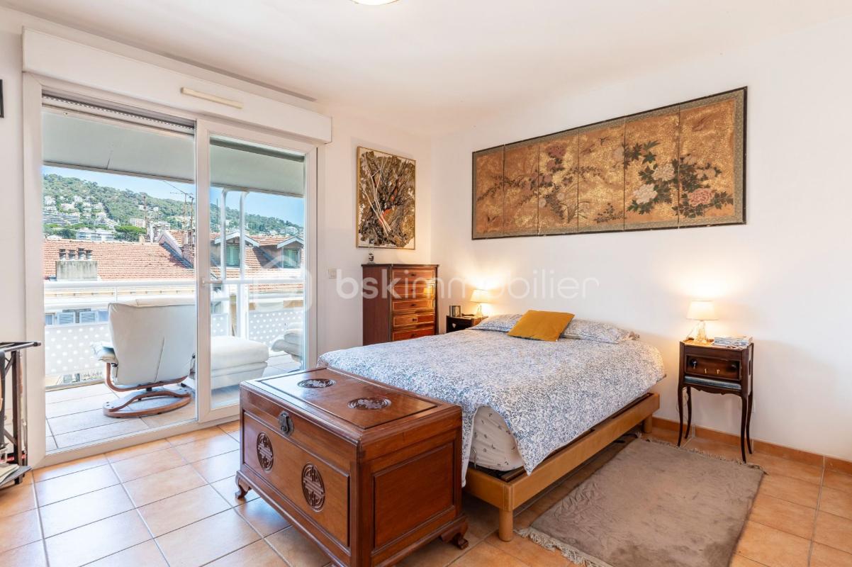 Appartement de 182,40 m² - Photo chambre master.png