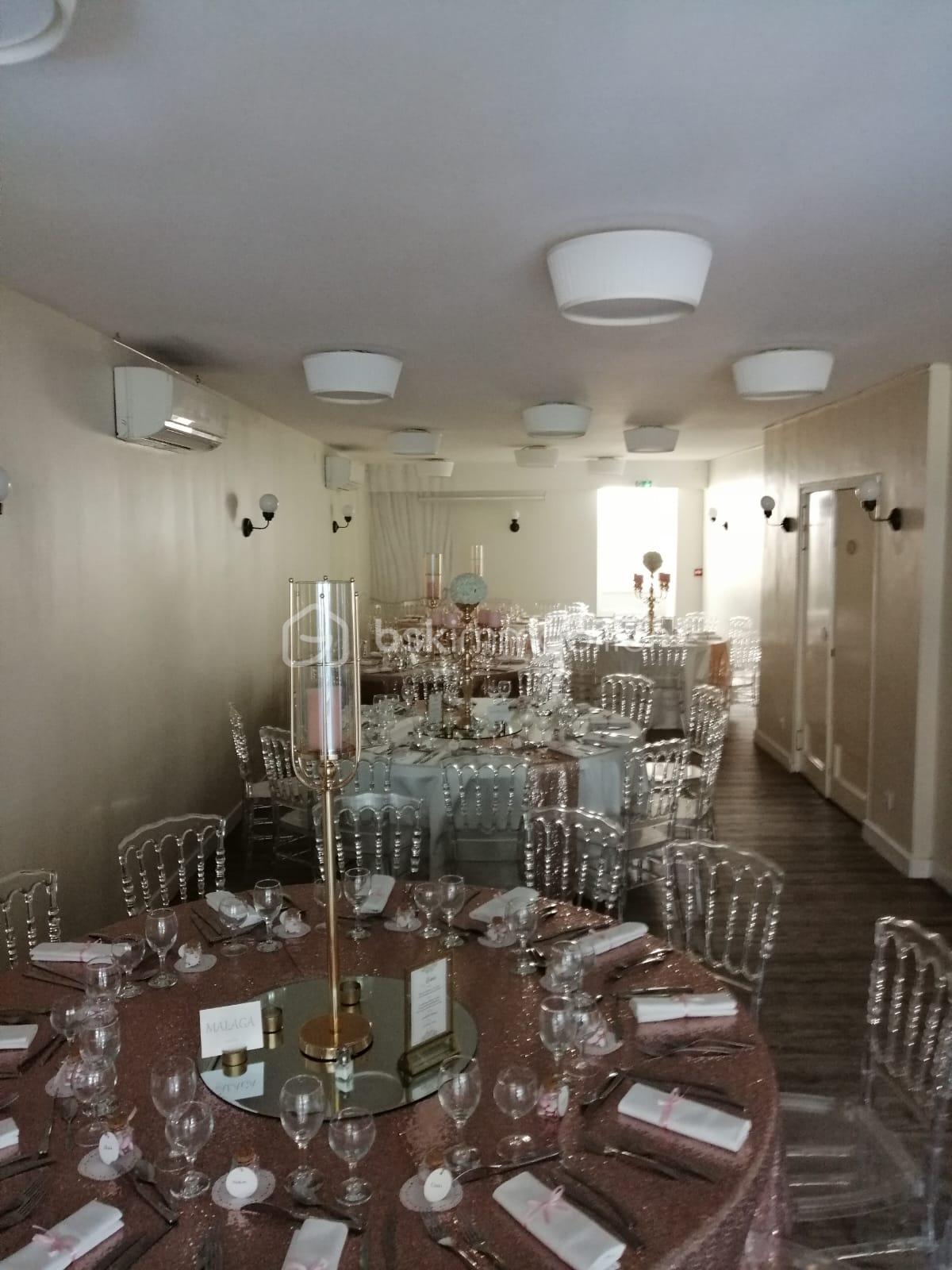 Local commercial de 310 m² - NIJX5547.JPG