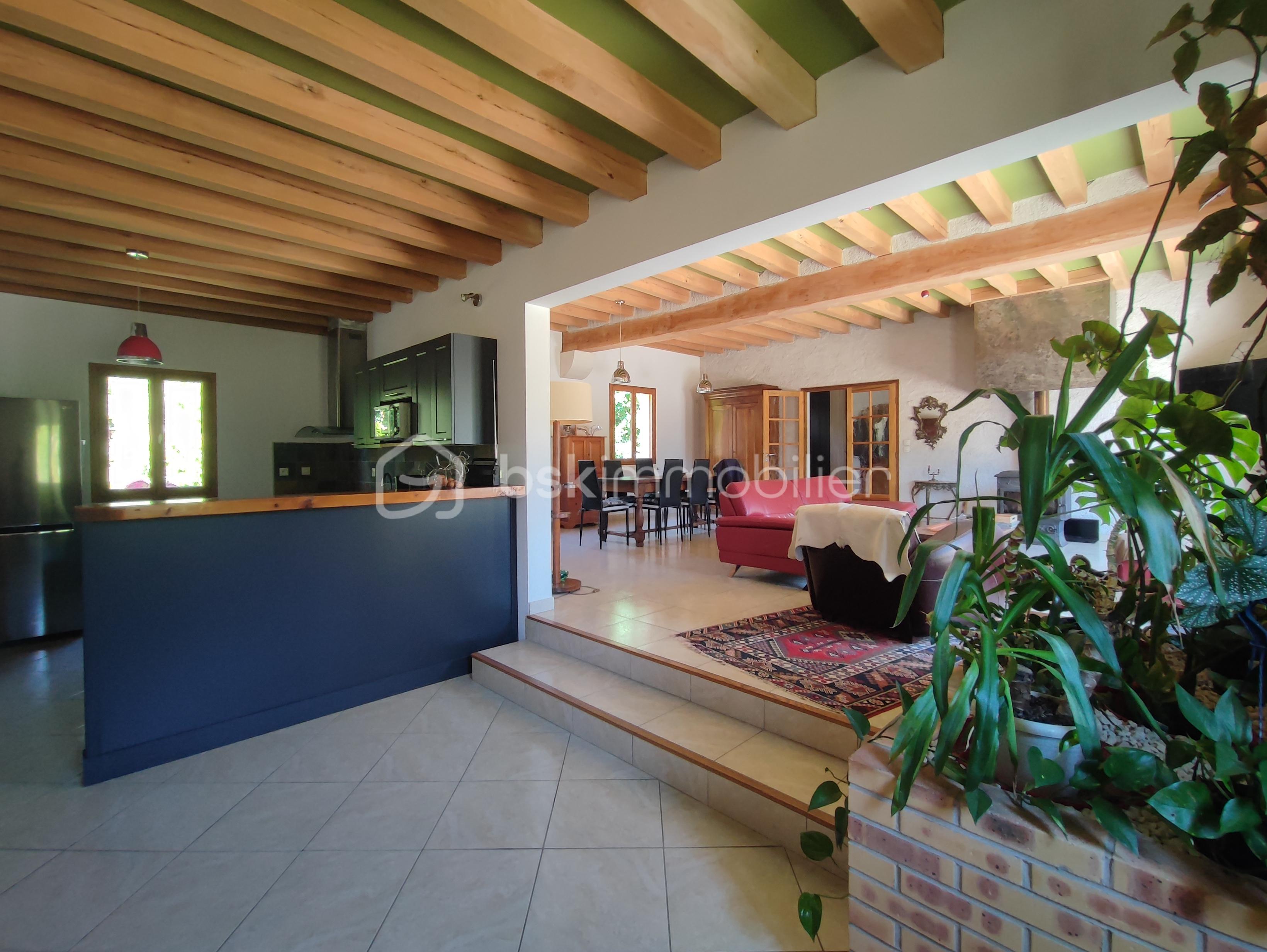 Maison longere de 306 m² - 1752243831529.jpg