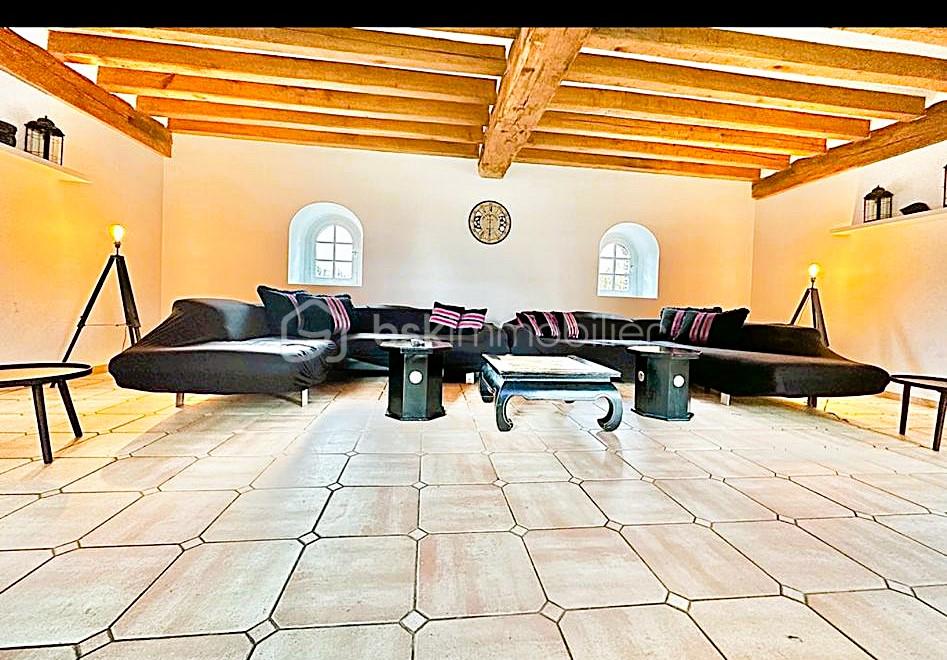 Domaine de 400 m² - KOCER 10.jpg