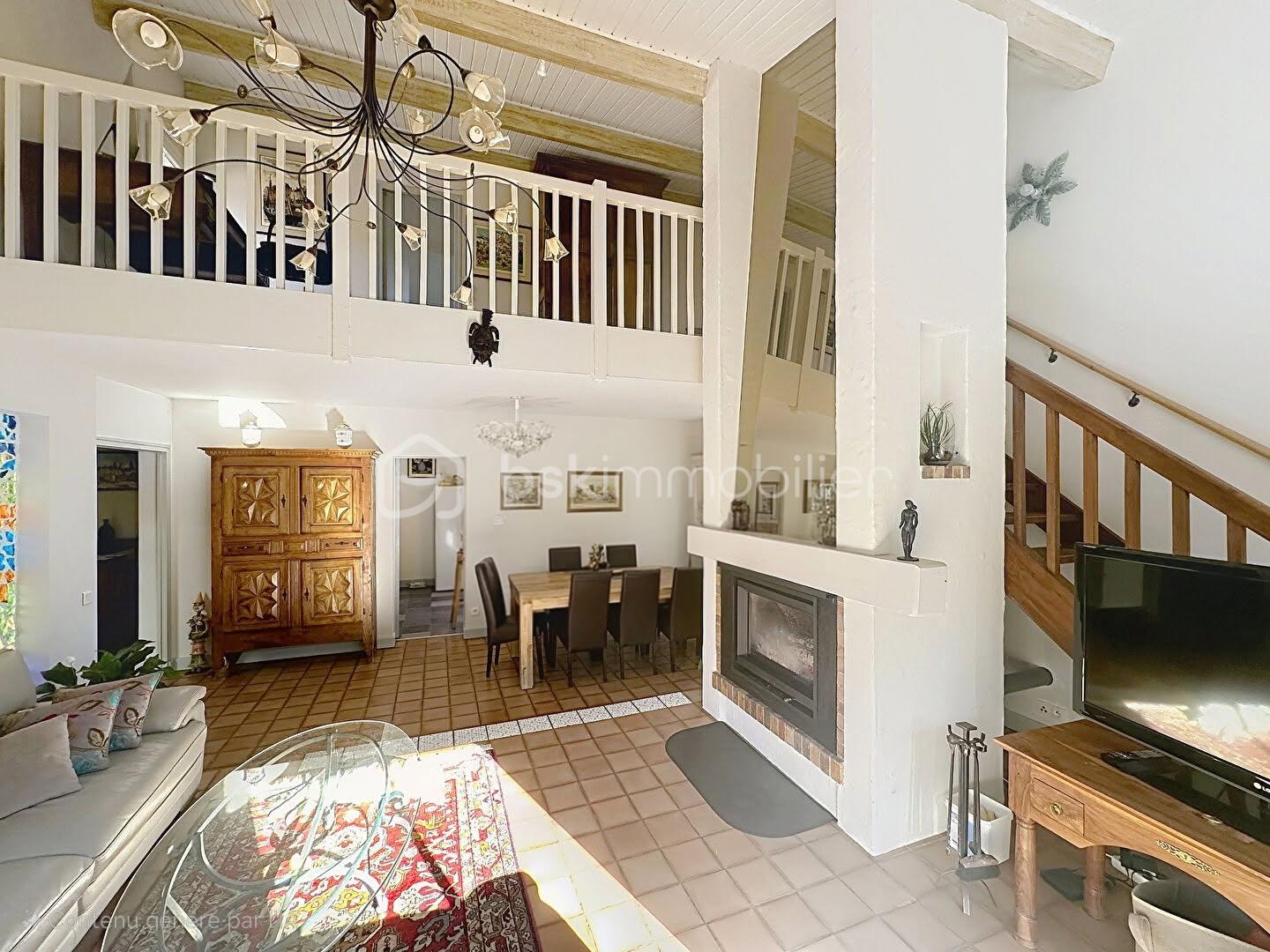 Maison traditionnelle de 217 m² - 933684084916122818.jpeg