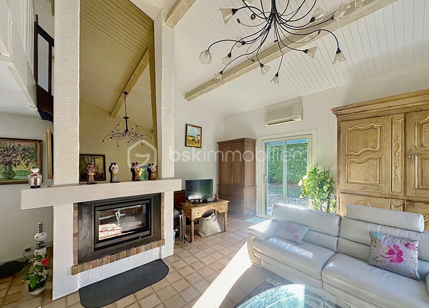 Maison traditionnelle de 217 m² - 1428672718408285373.jpeg