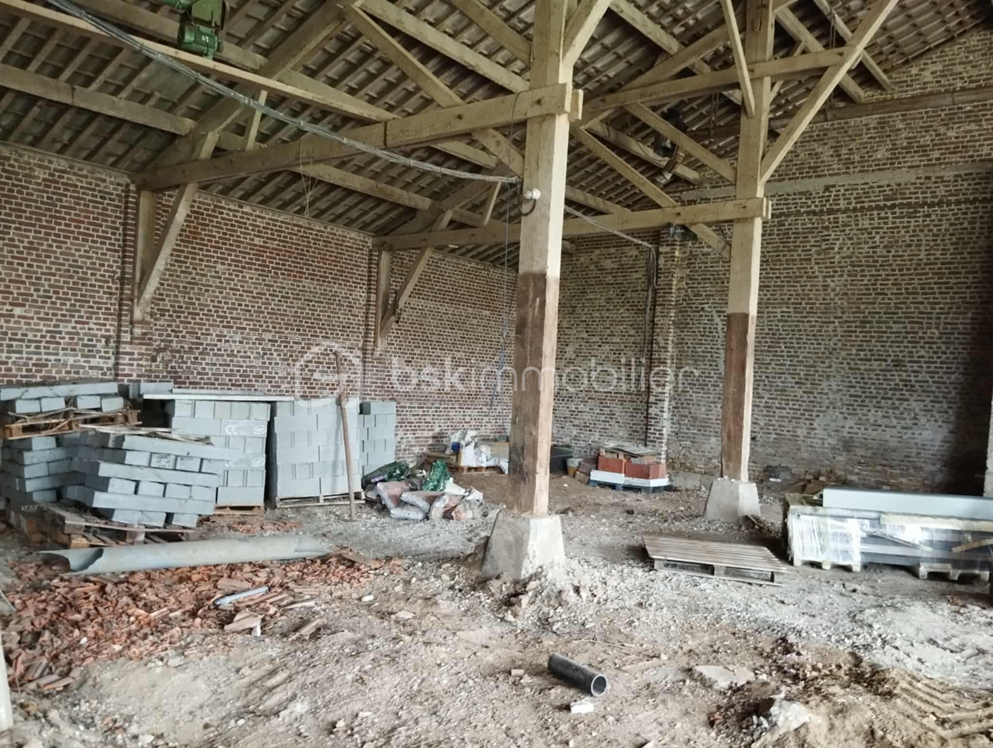 Grange de 90 m² - cd1bcb38-5c4e-45aa-8ffc-d5b4772279a8.jpg