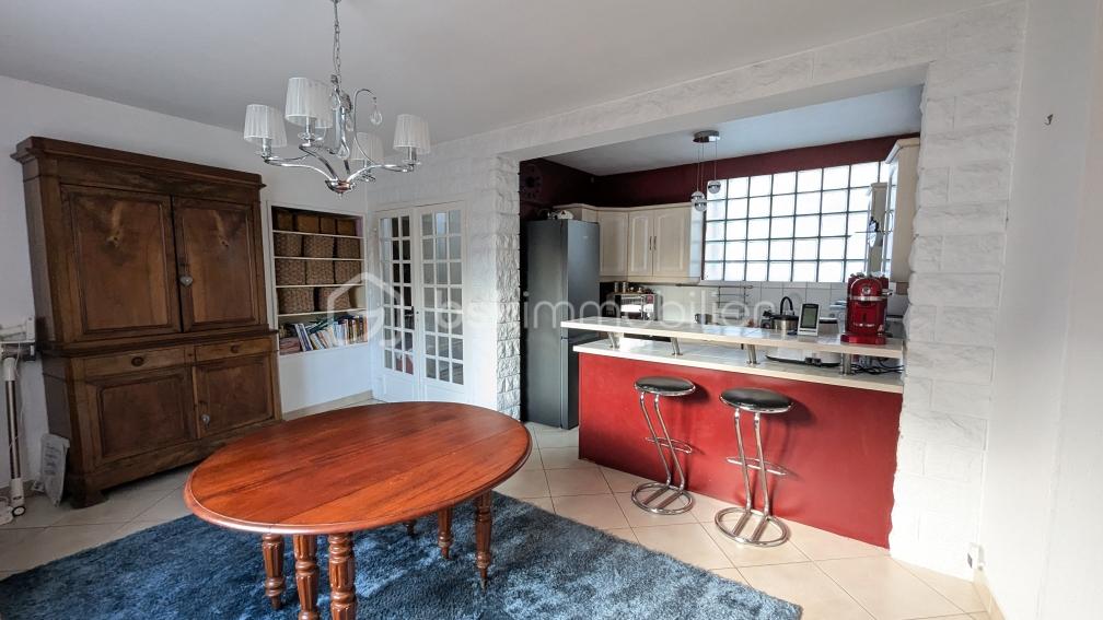 Immeuble mixte de 160 m² - PXL_20260118_144939914.jpg