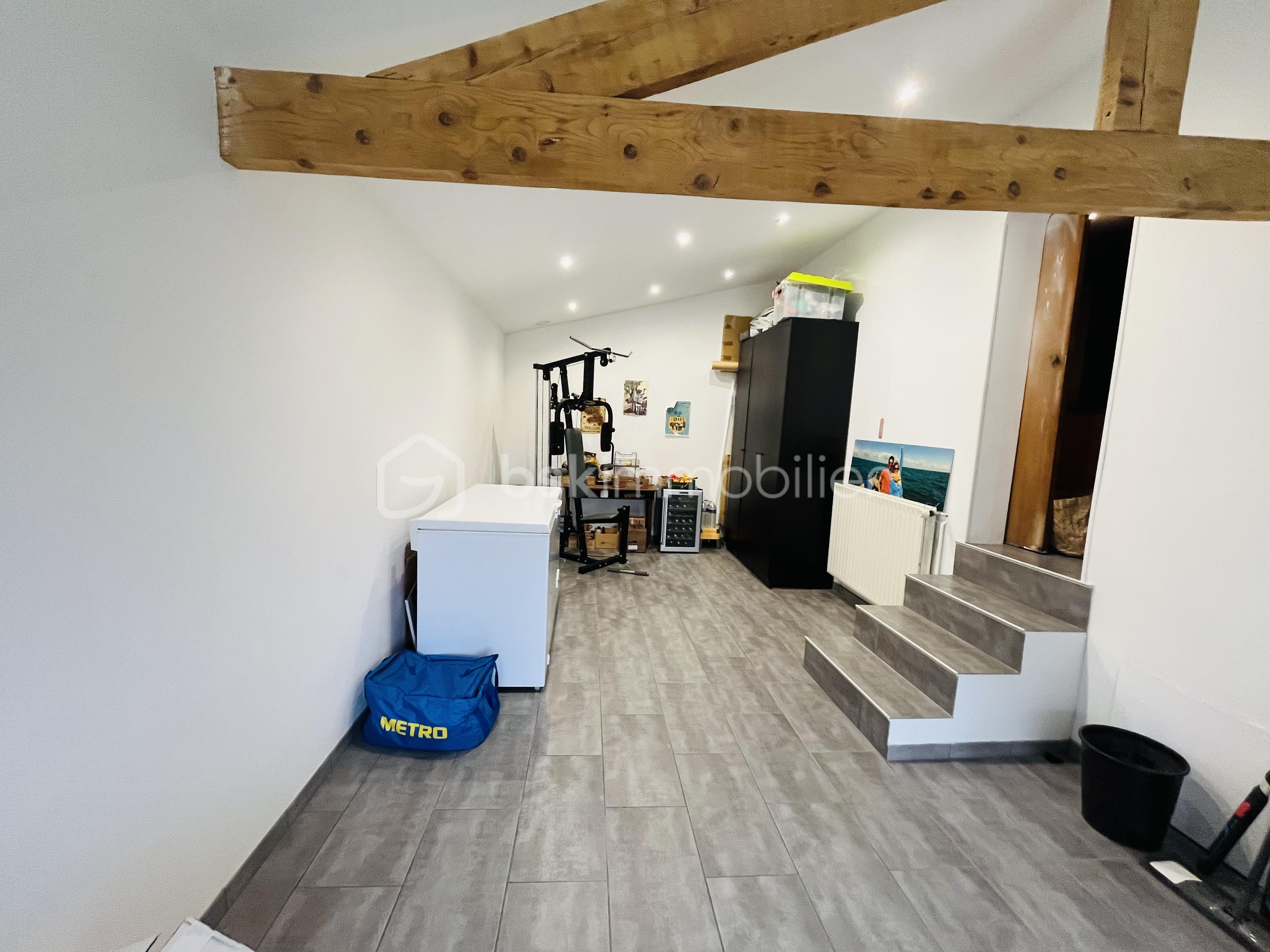 Maison de 222 m² - tempImageuvzOD5.png