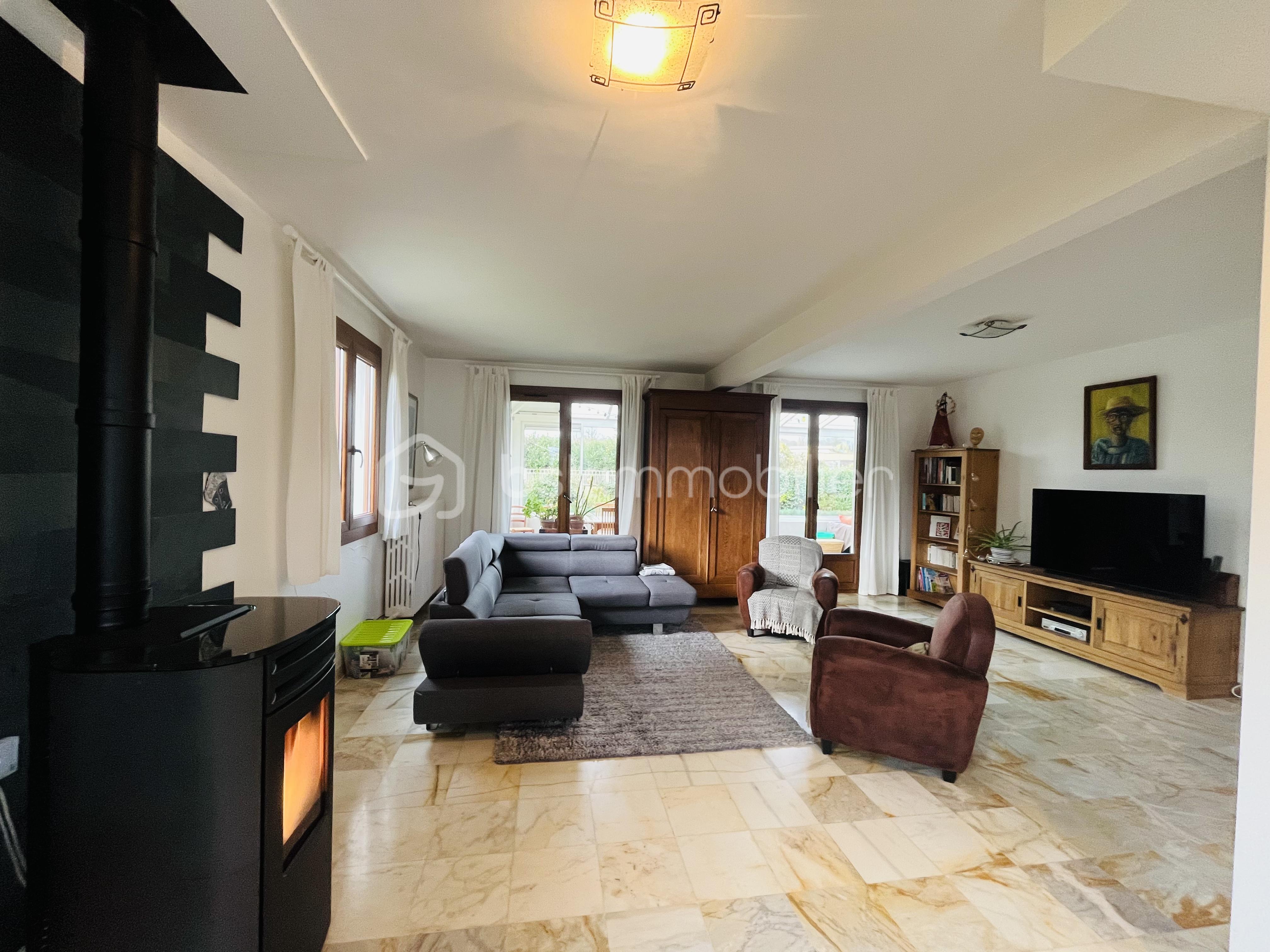 Maison de 222 m² - tempImagel8d9UI.png