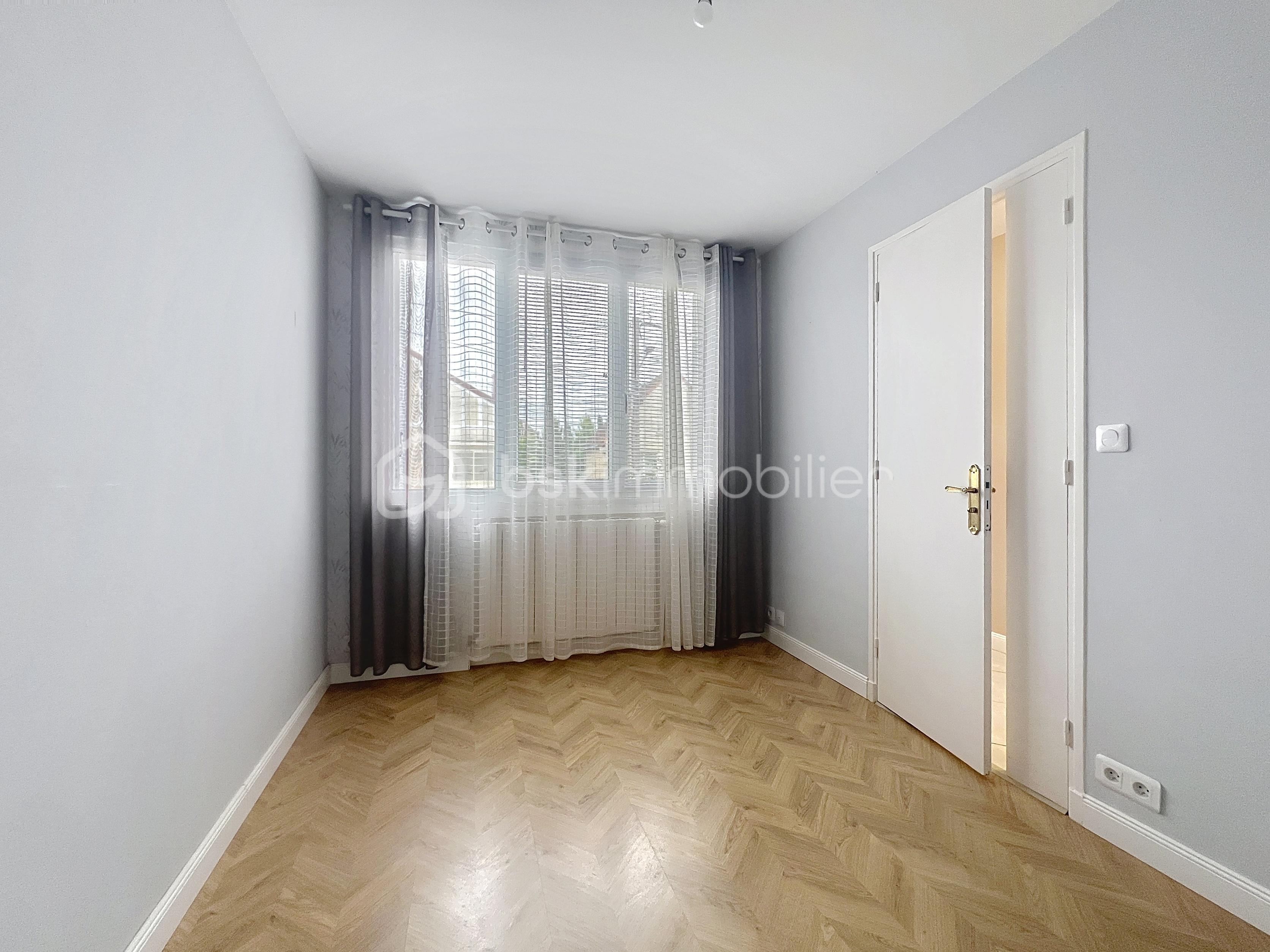 Maison de 122 m² - maison-122m2-quartier-saint-christophe-chateauroux_00003.jpg
