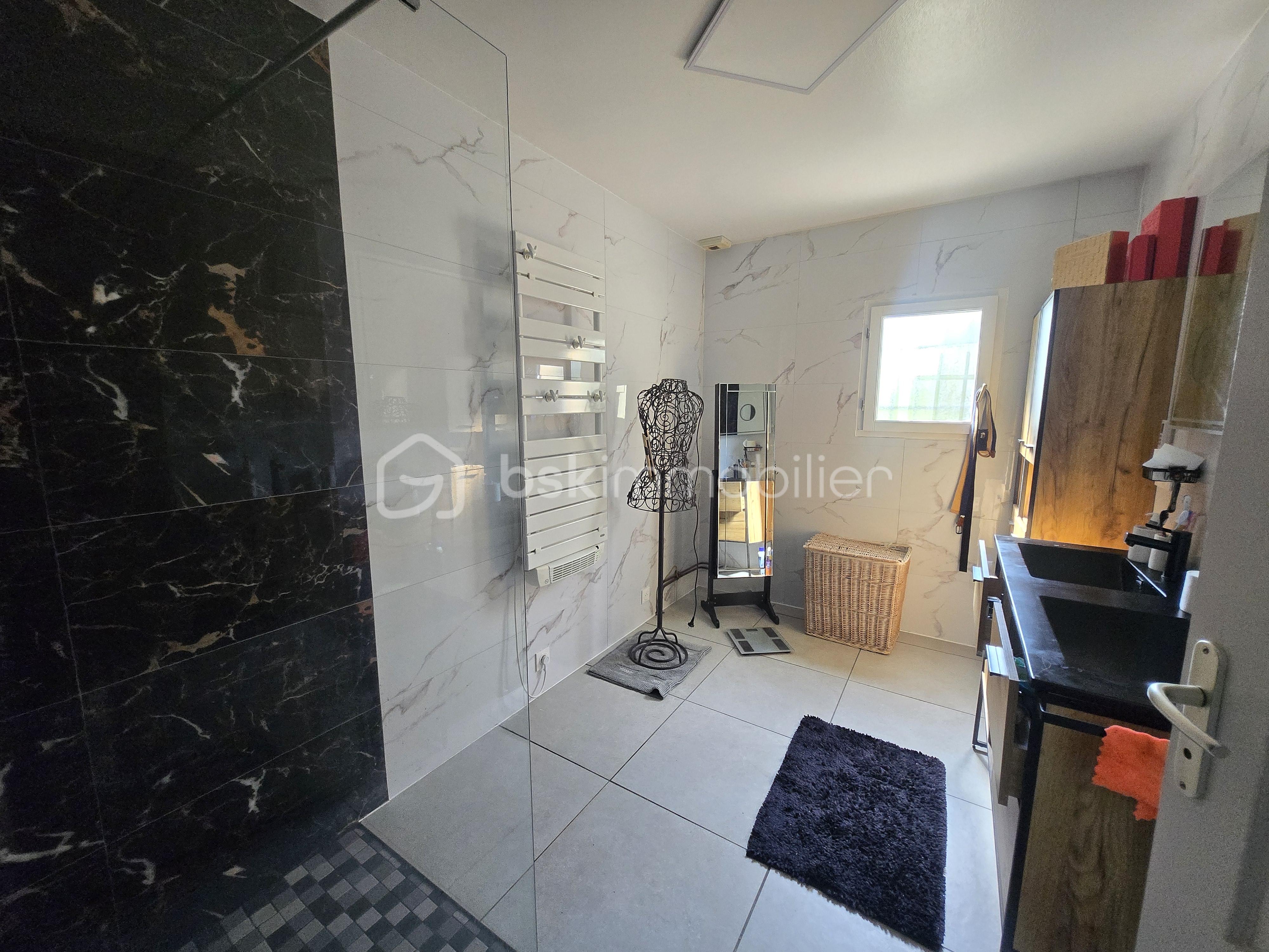 Maison de 137 m² - 20250613_172825.jpg