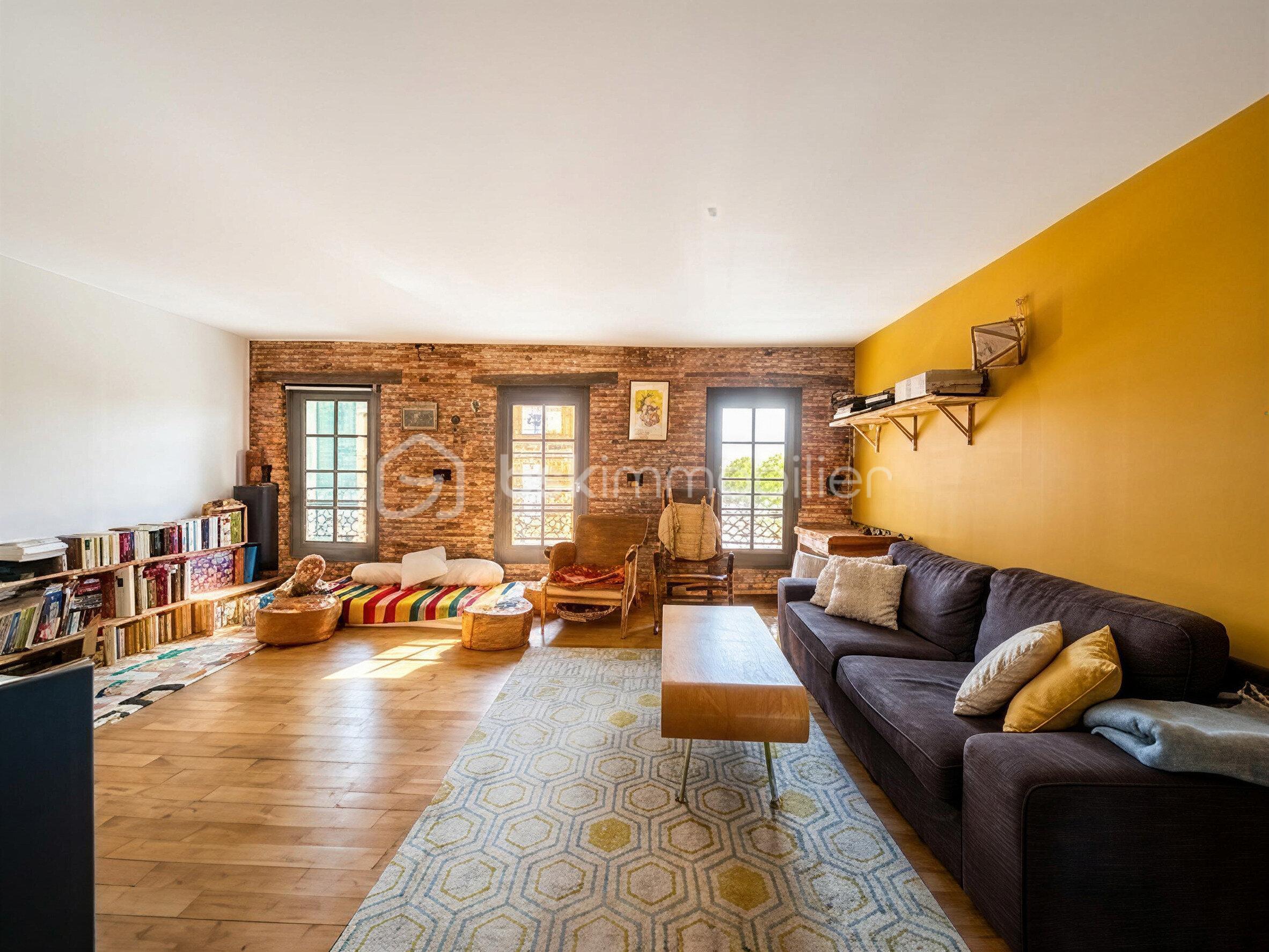 home_staging_output_1165.jpg