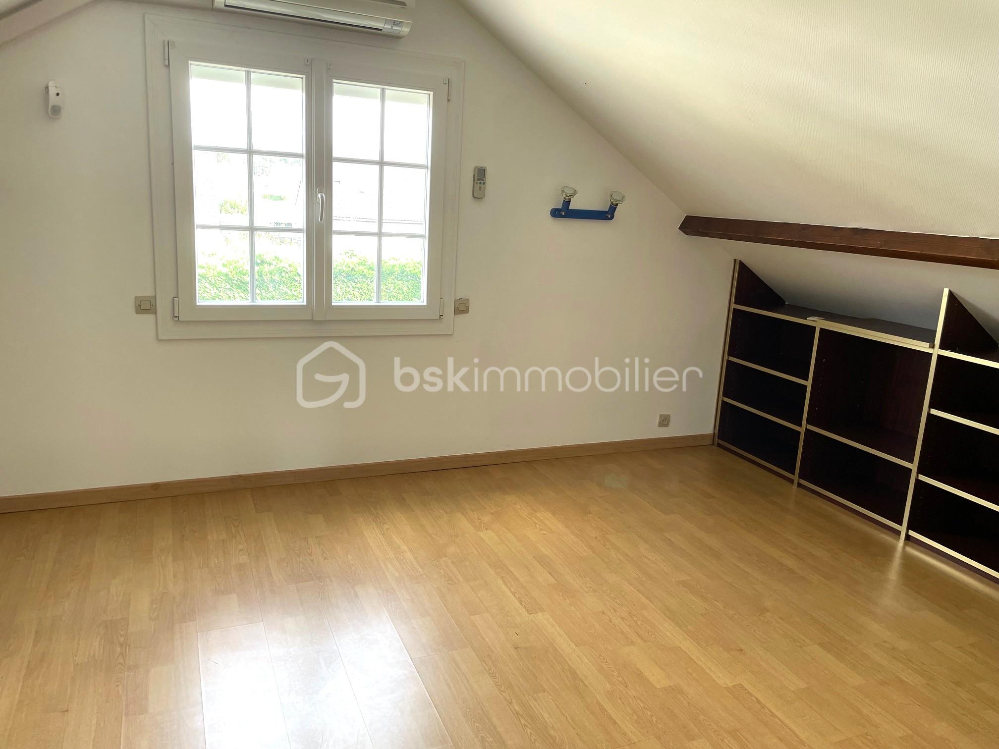 Maison de ville de 98,80 m² - 1er etage chambre.jpg