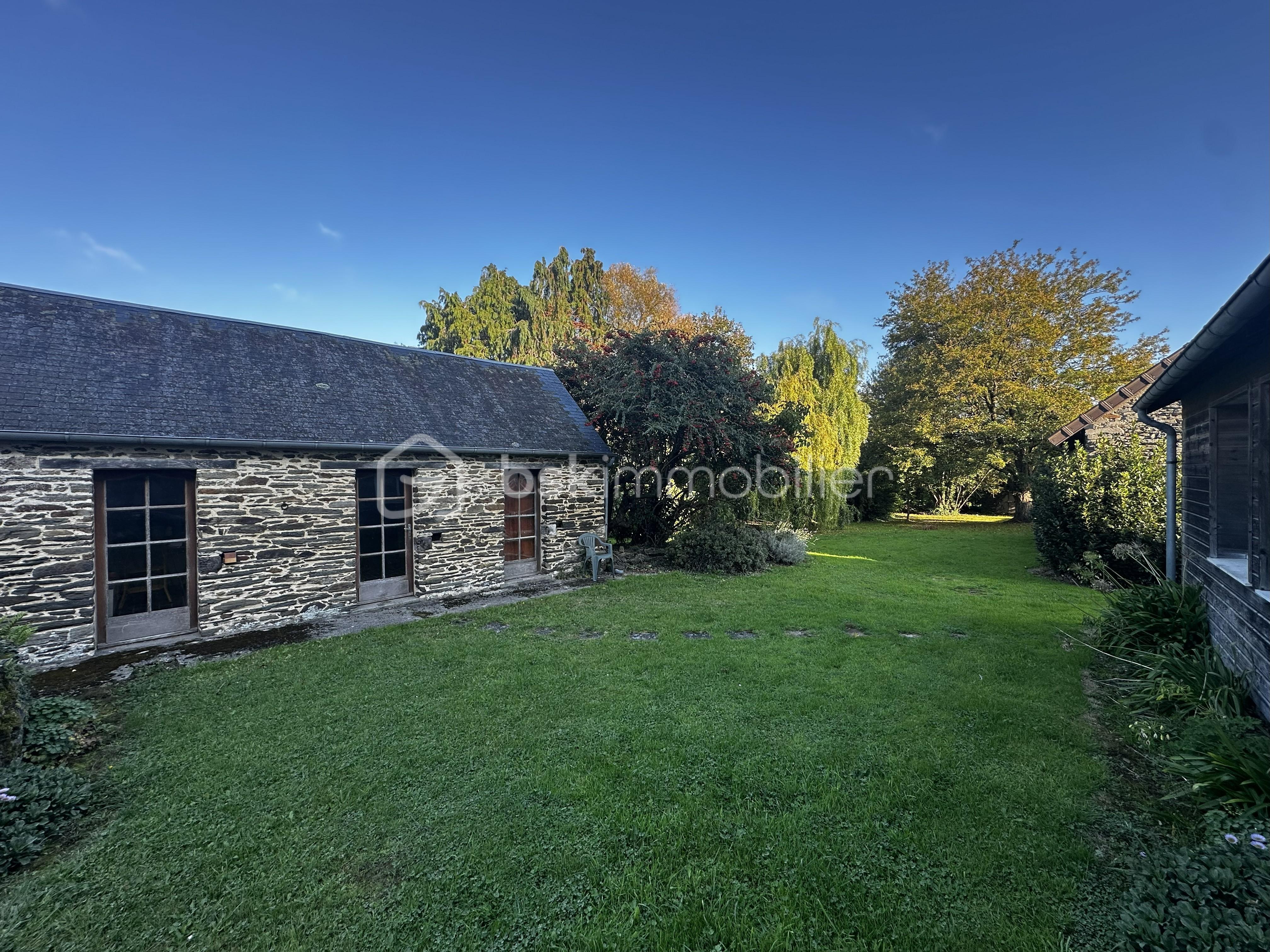 Corps de ferme de 180 m² - arriere .jpg