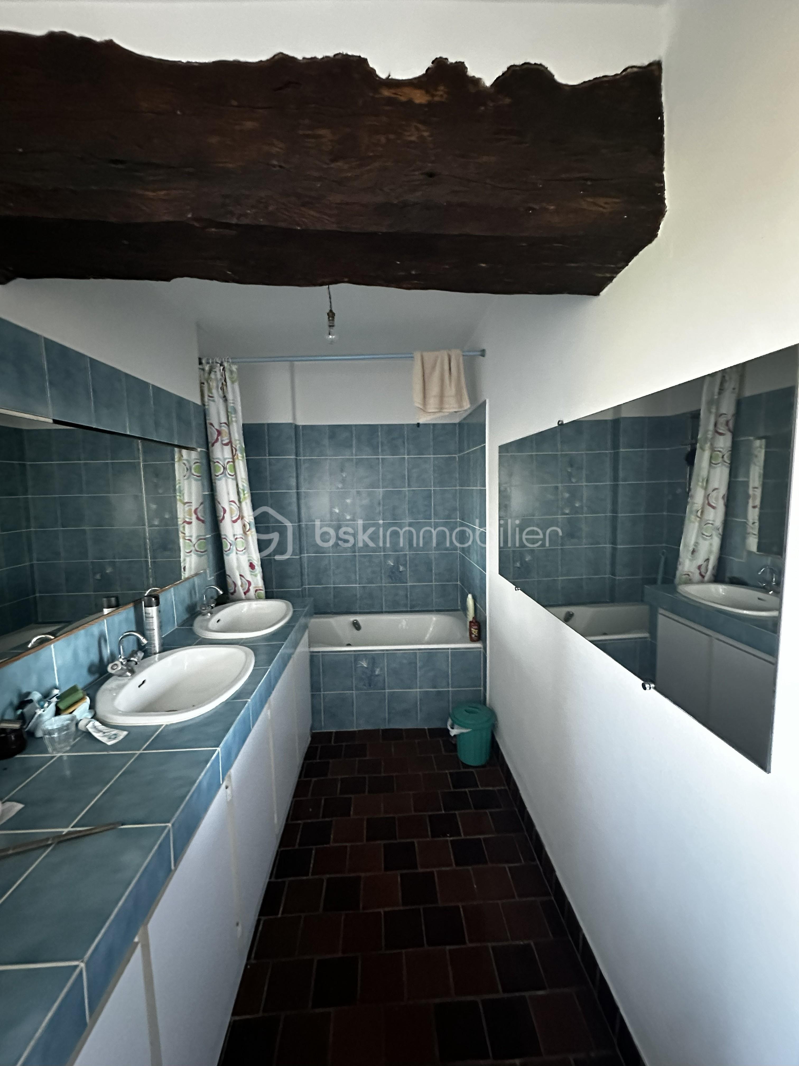 Corps de ferme de 180 m² - salle de bain.jpg