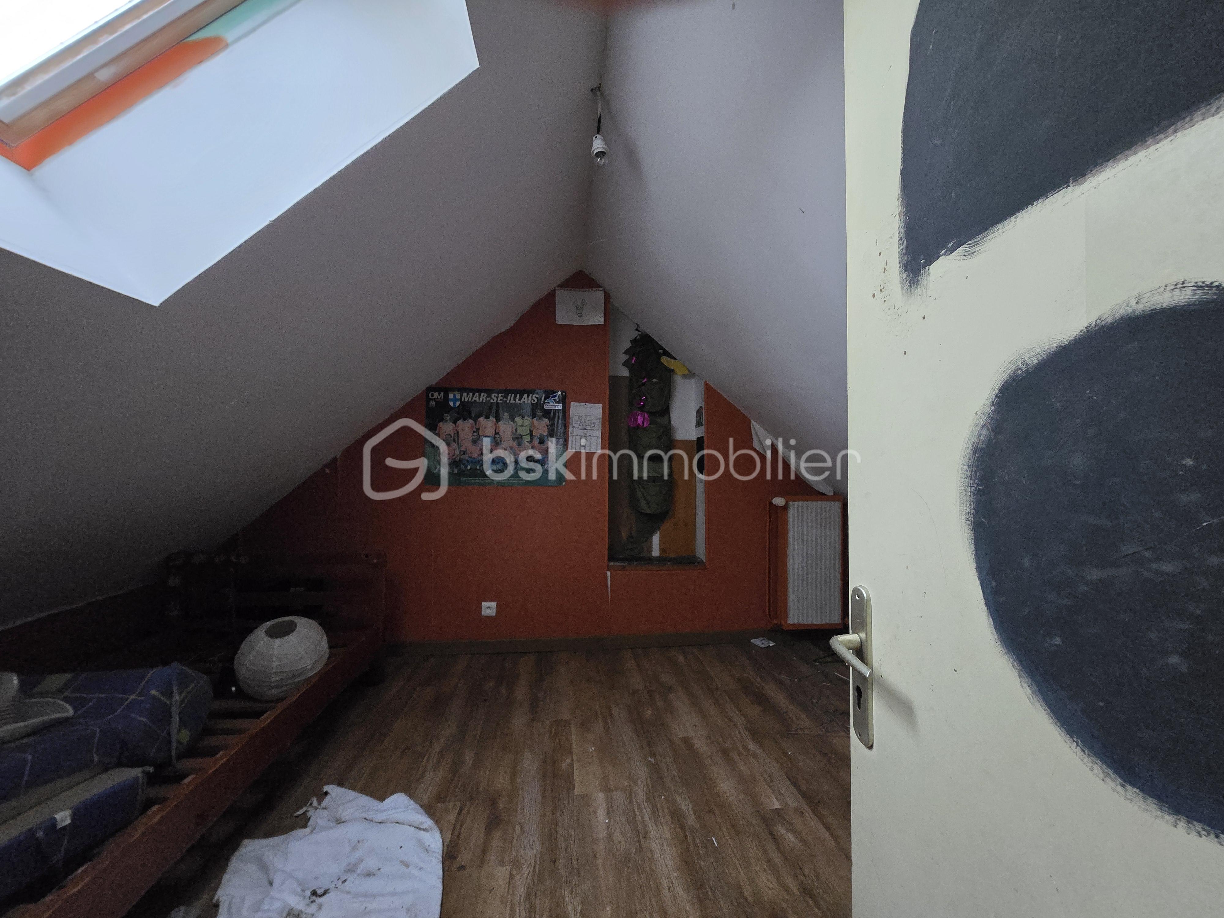 Maison de village de 99 m² - chambre esc salon.jpg