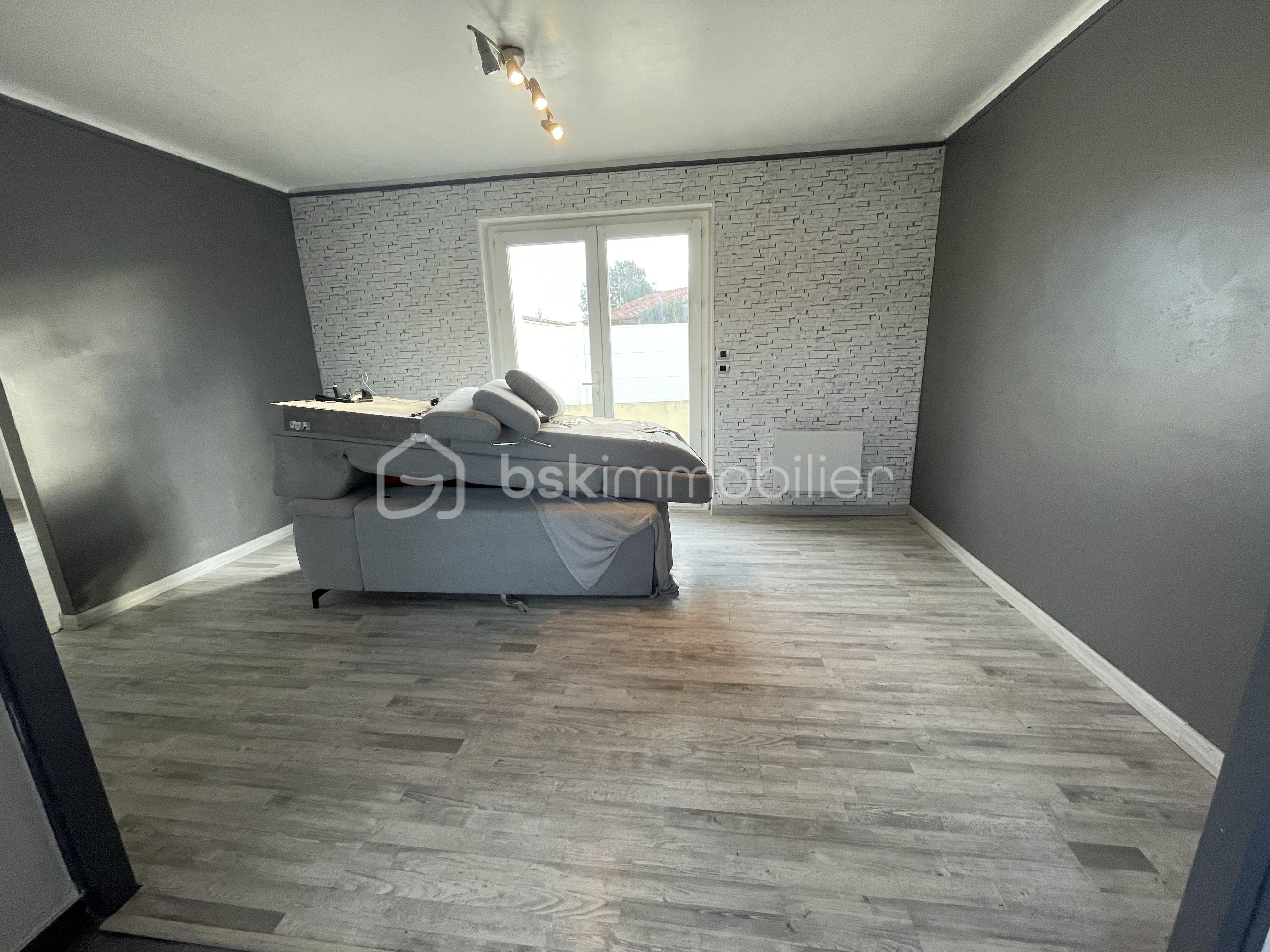 Maison traditionnelle de 70 m² - tempImageYjR4Se.png