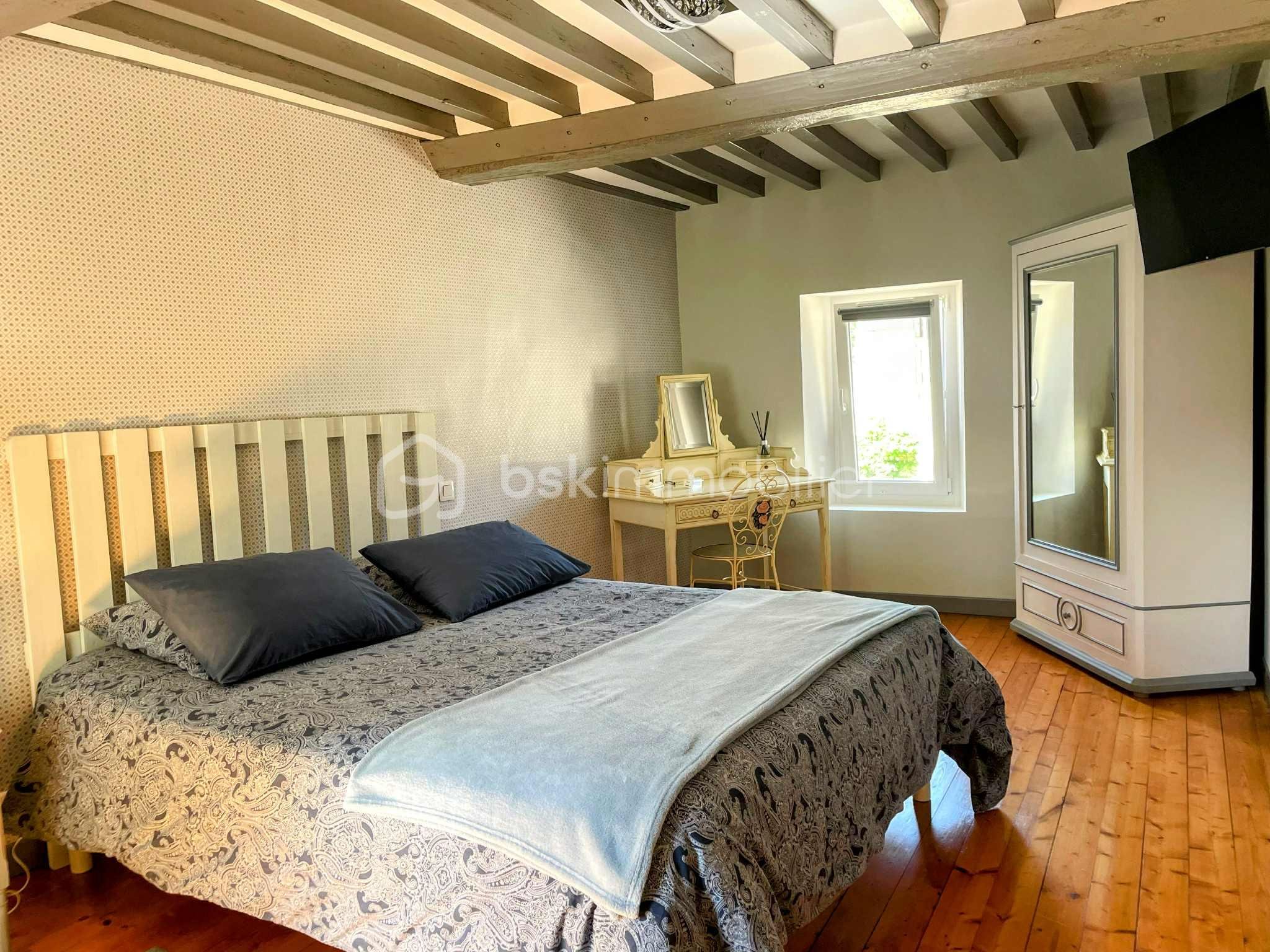 Maison en pierre de 223 m² - g5.jpg