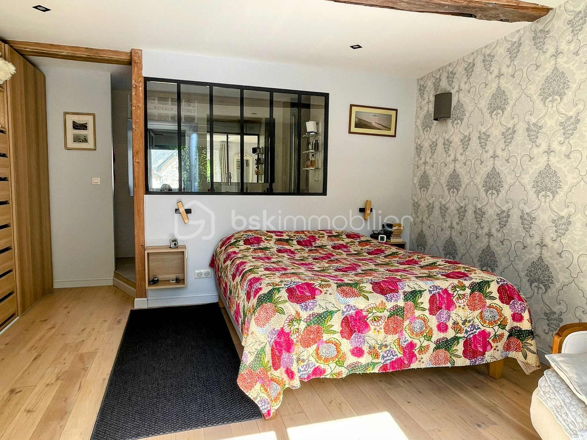 Maison en pierre de 223 m² - ch6.jpg