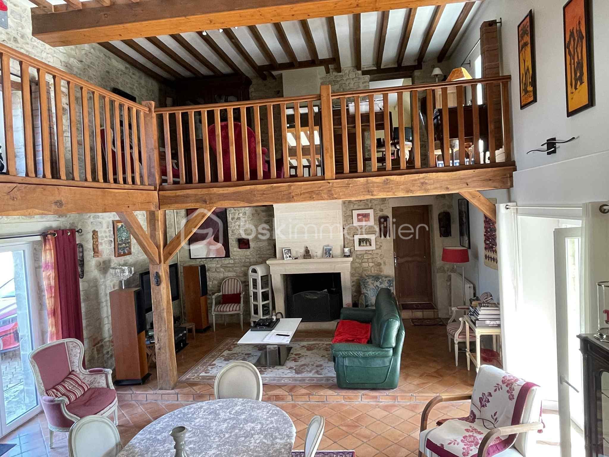 Maison en pierre de 223 m² - pdv10.jpg