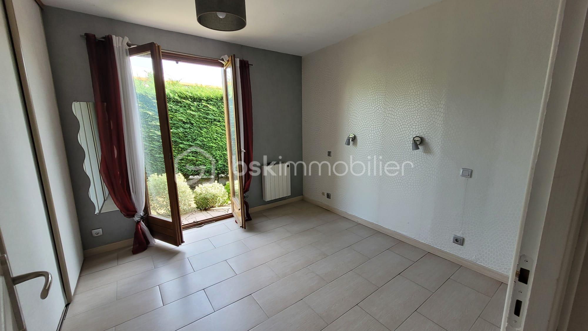Maison traditionnelle de 150 m² - IMG-20250916-WA0010.jpg