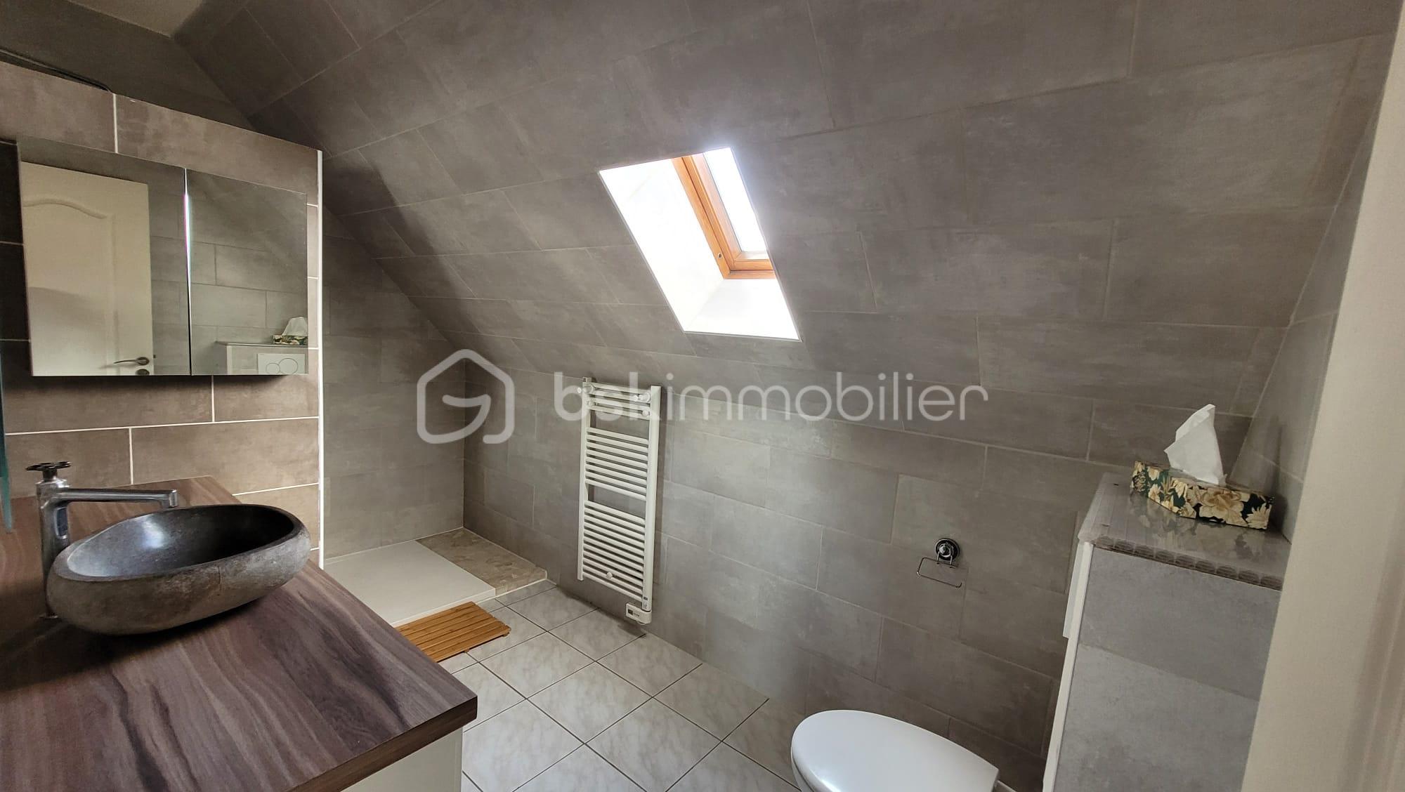Maison traditionnelle de 150 m² - IMG-20250916-WA0007.jpg