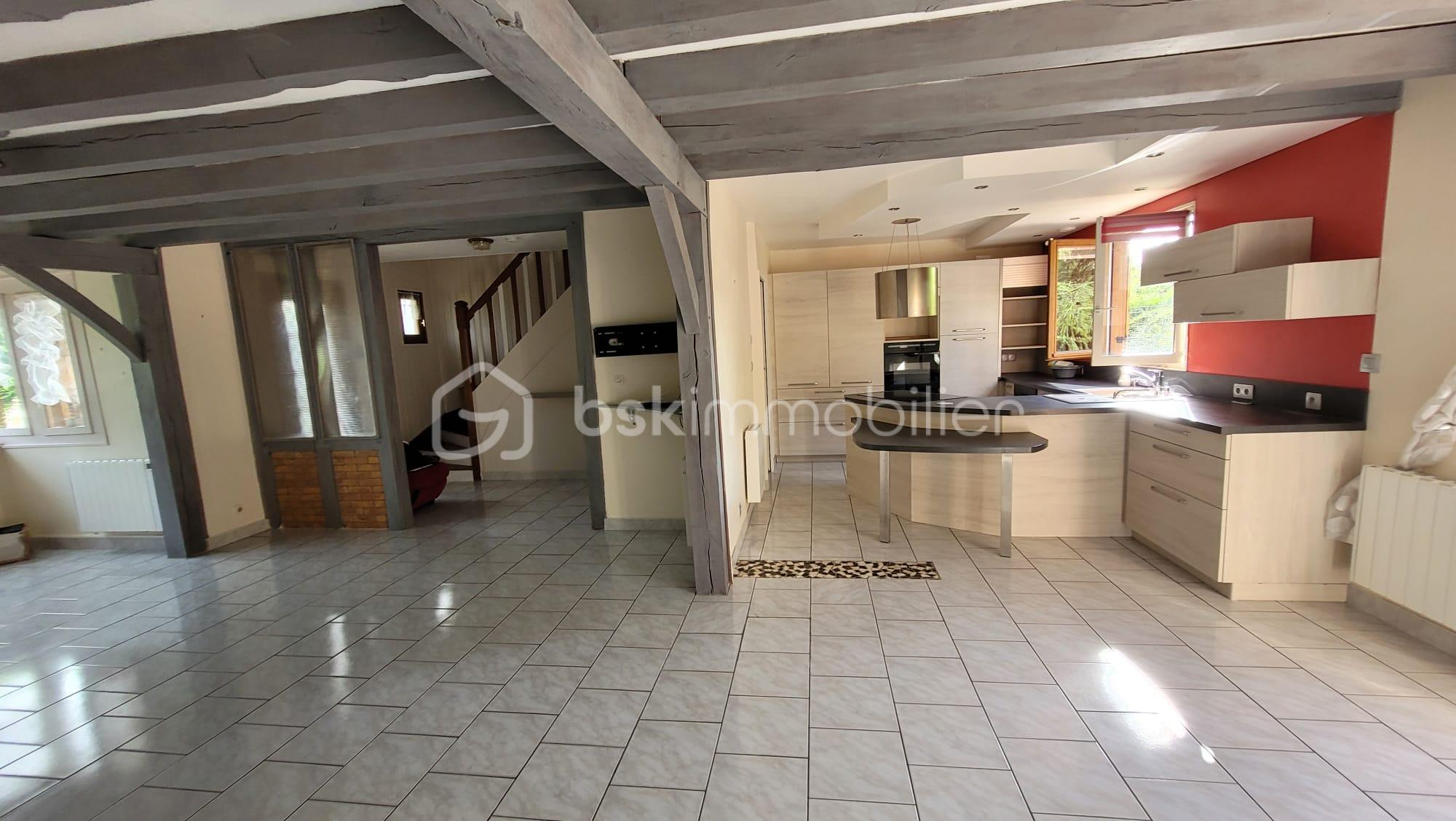 Maison traditionnelle de 150 m² - IMG-20250916-WA0012.jpg
