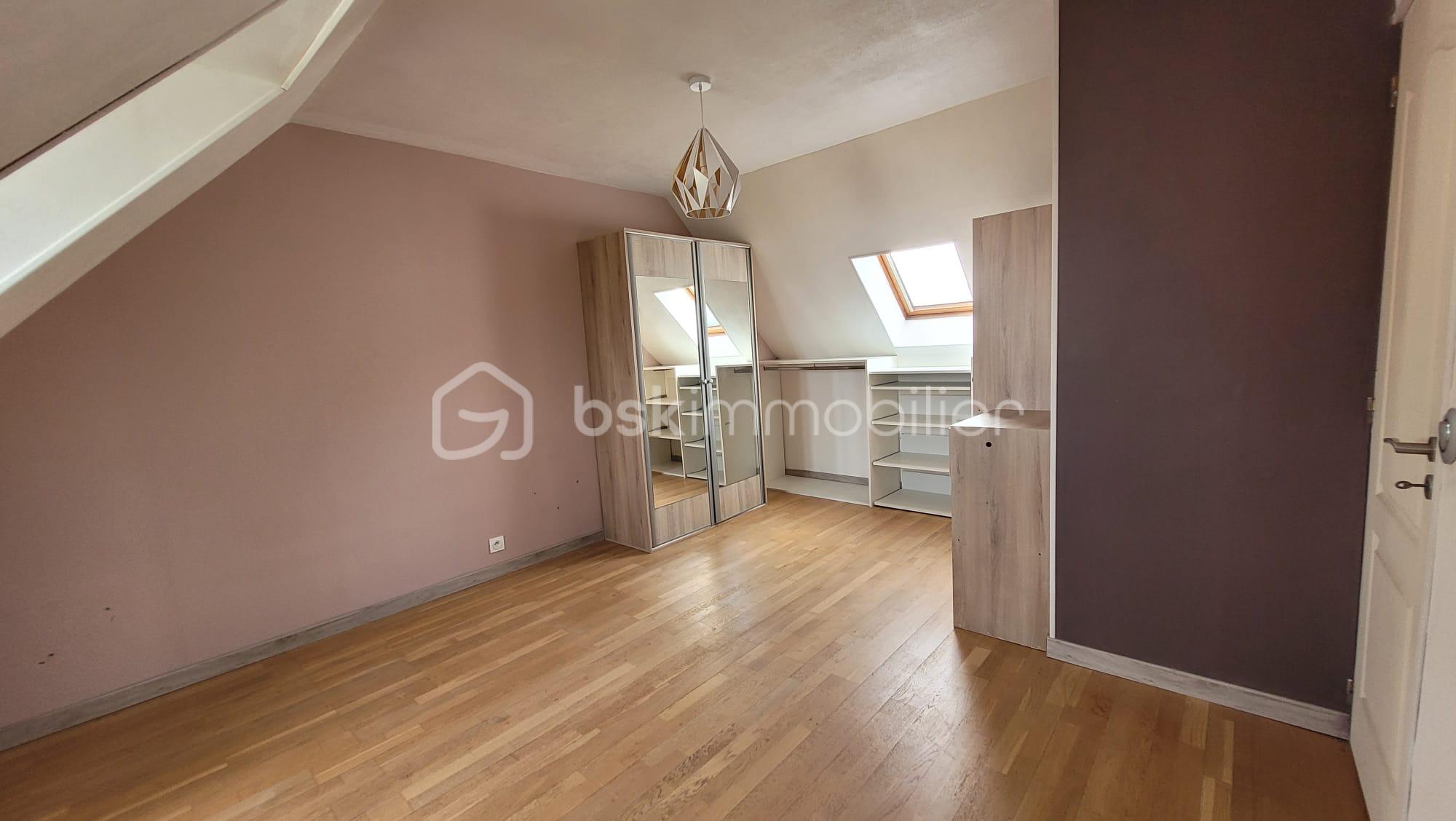 Maison traditionnelle de 150 m² - IMG-20250916-WA0004.jpg