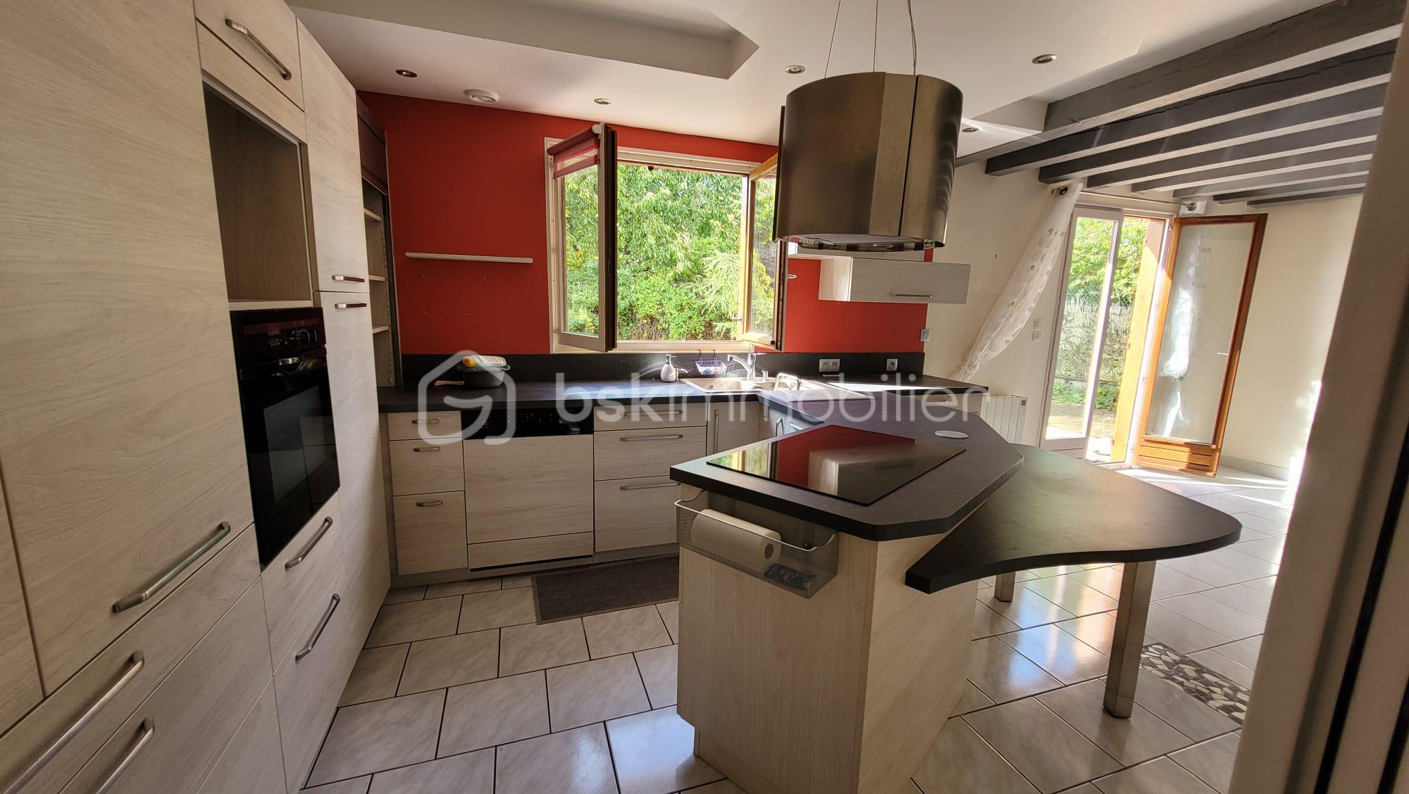 Maison traditionnelle de 150 m² - IMG-20250916-WA0009.jpg