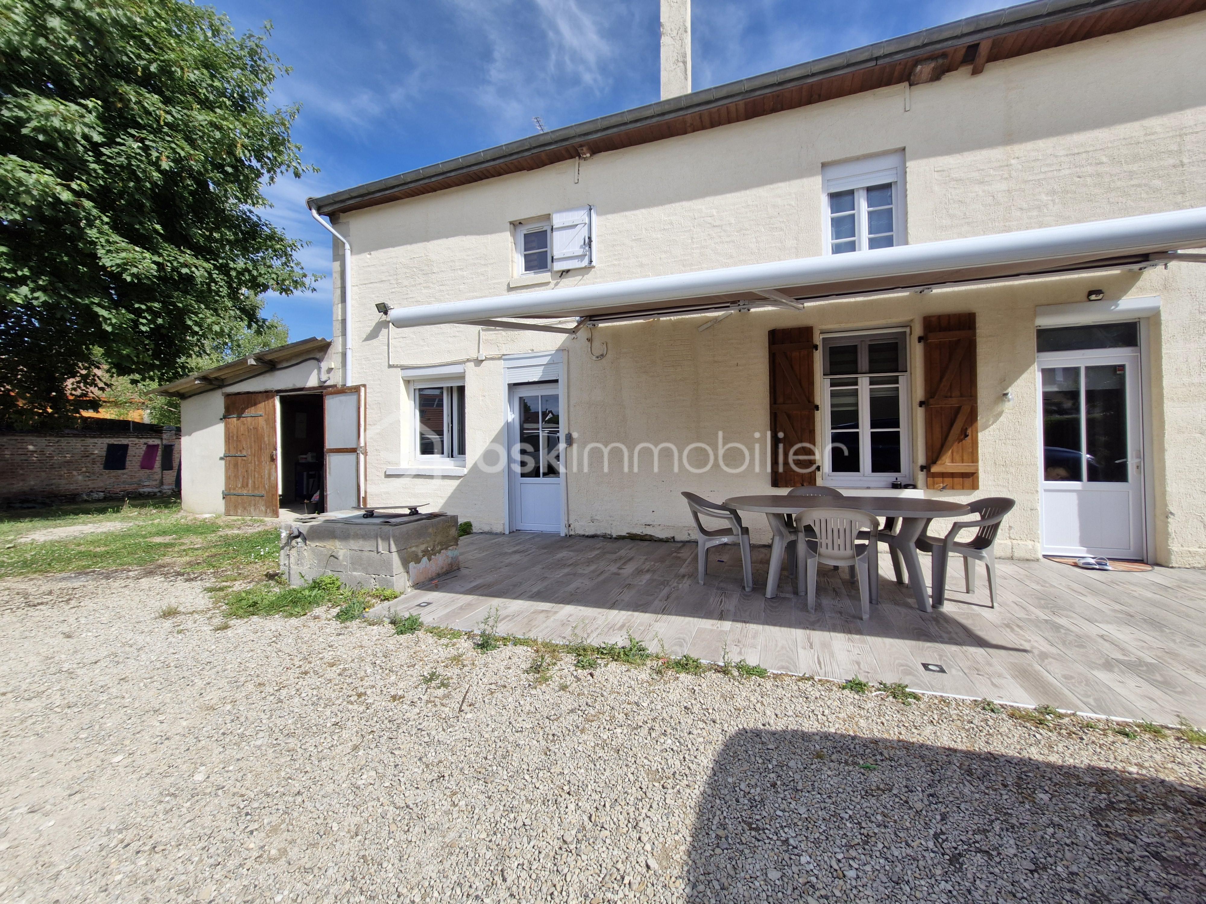 Maison de village de 239 m² - 20250529_170218.jpg