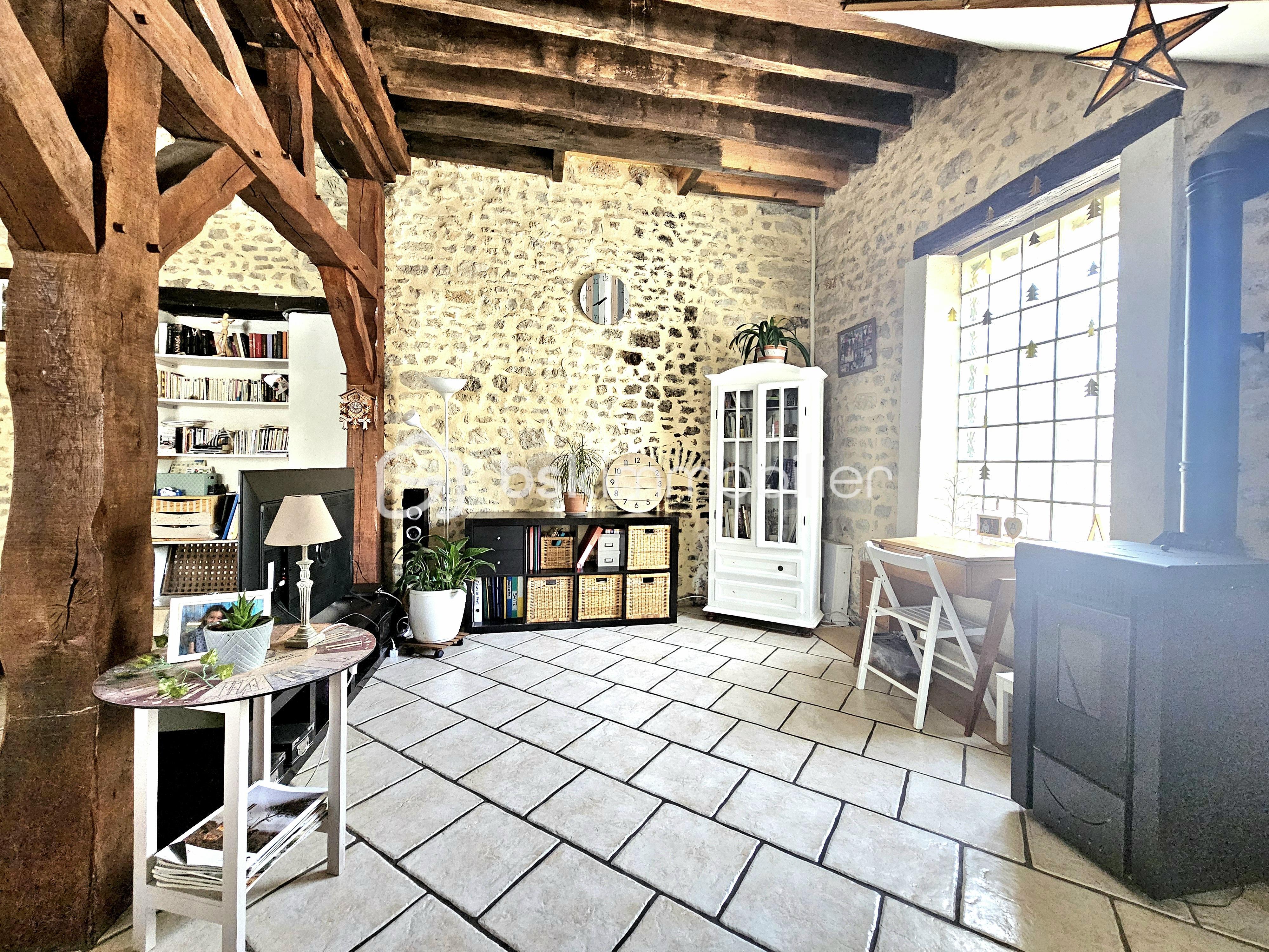 Maison en pierre de 133 m² - NO7.jpg