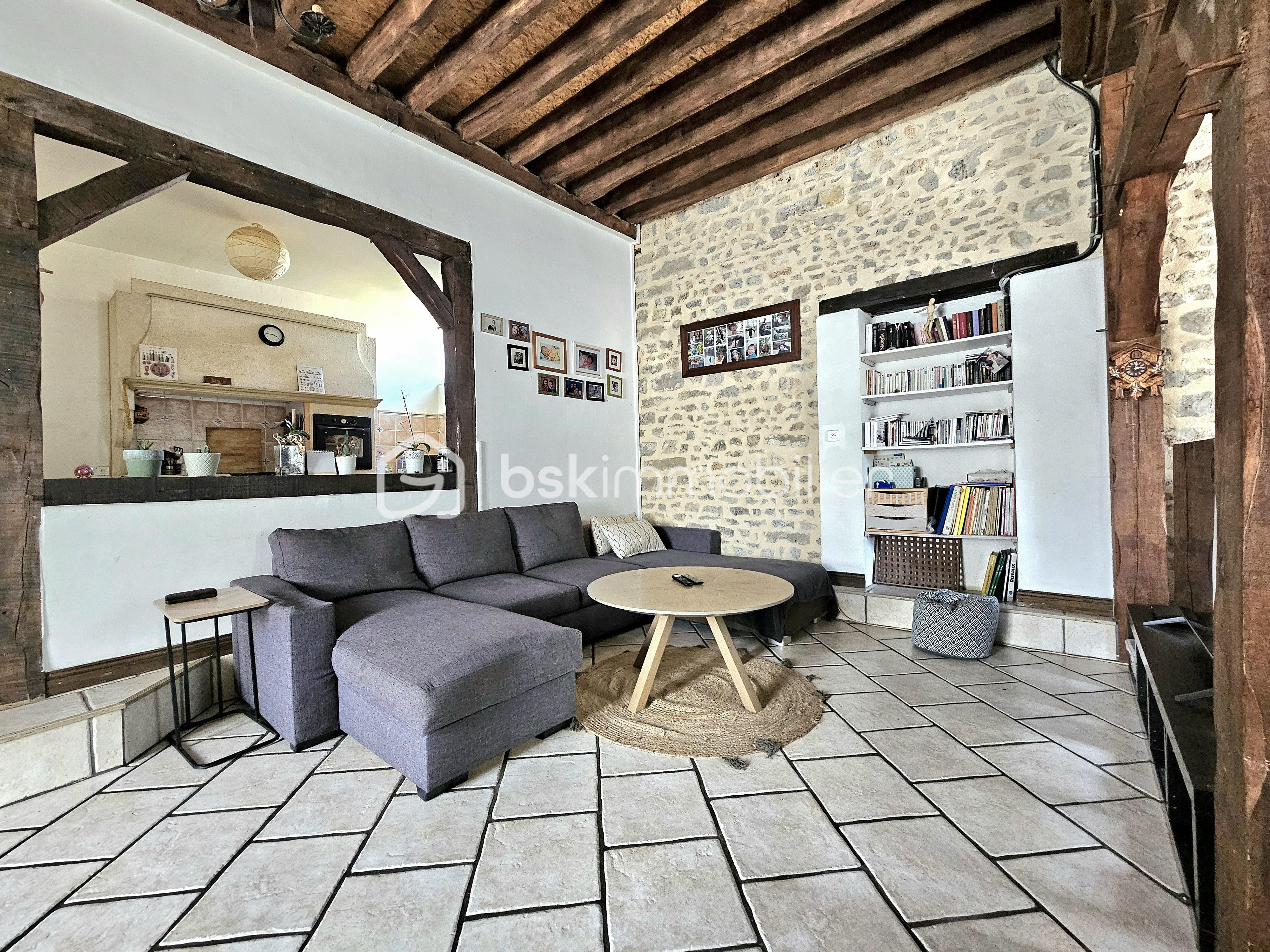 Maison en pierre de 133 m² - NO8.jpg