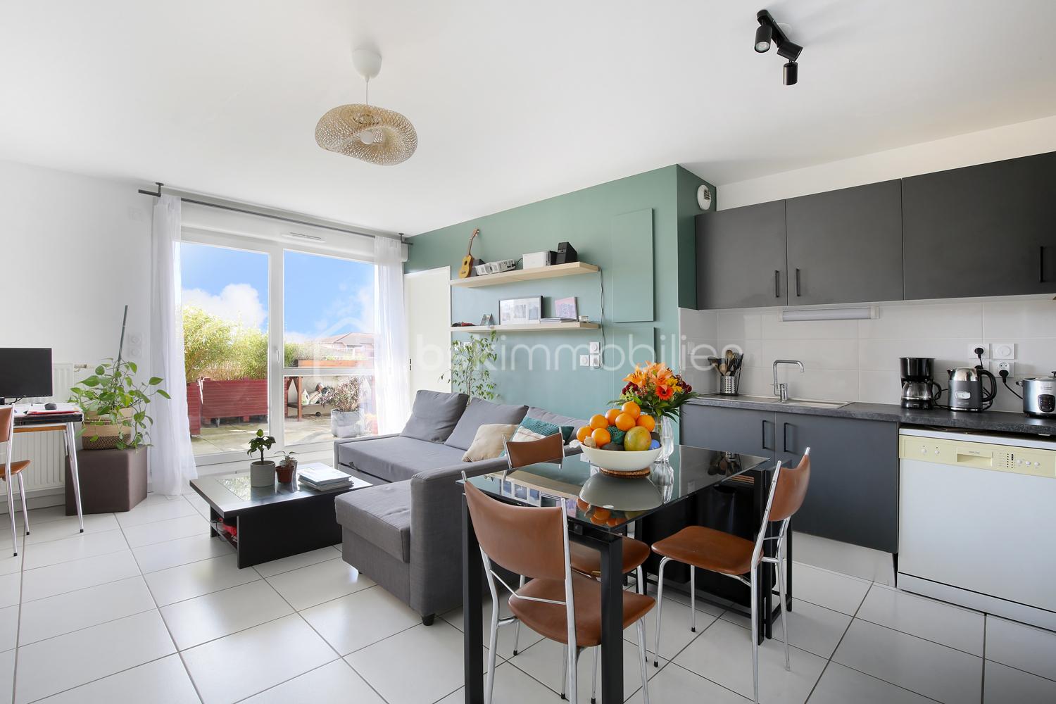 Appartement de 61 m² - web 01 - Séjour 01.jpg