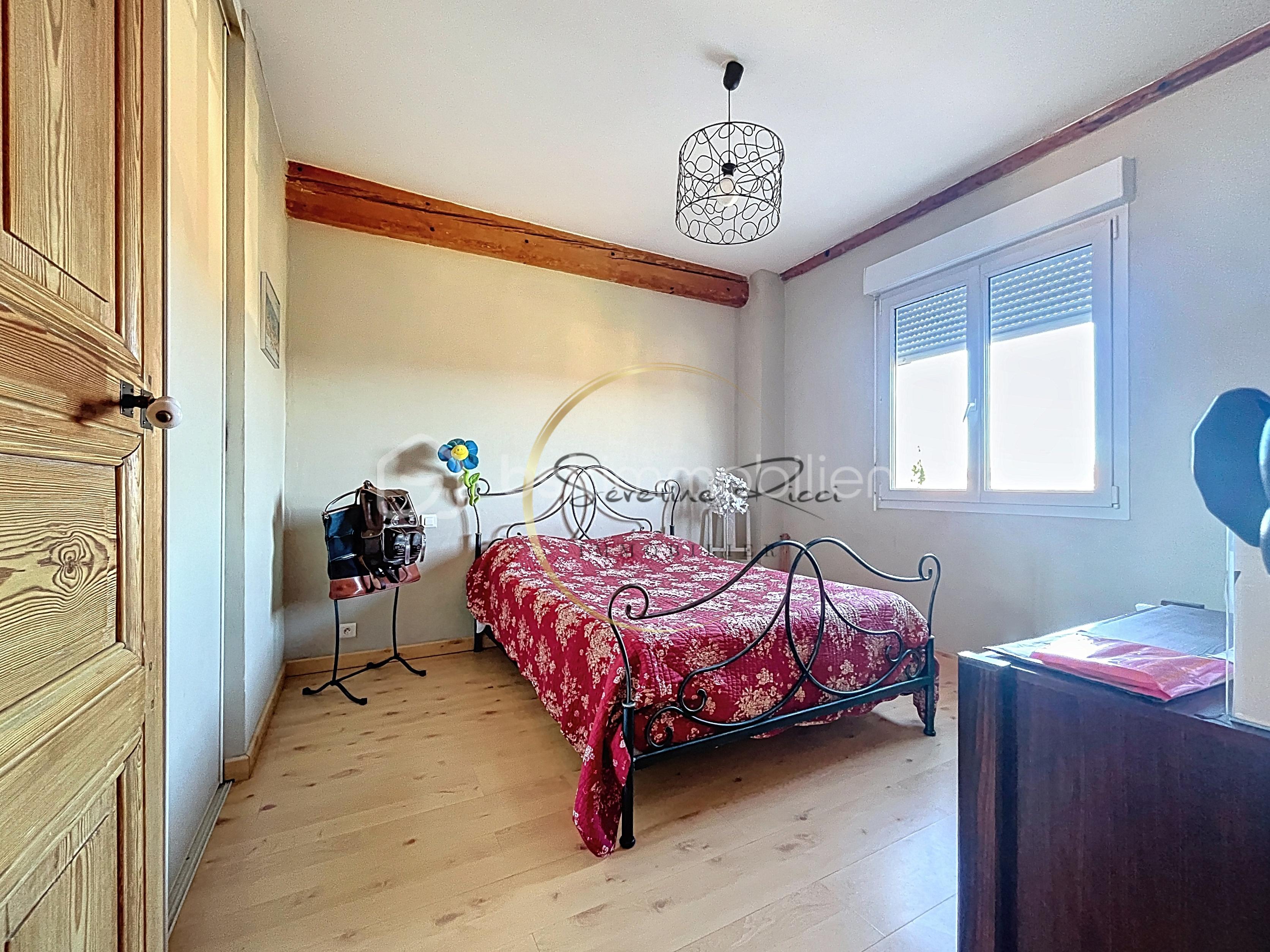 Domaine de 120 m² - CHAMBRE V.jpg