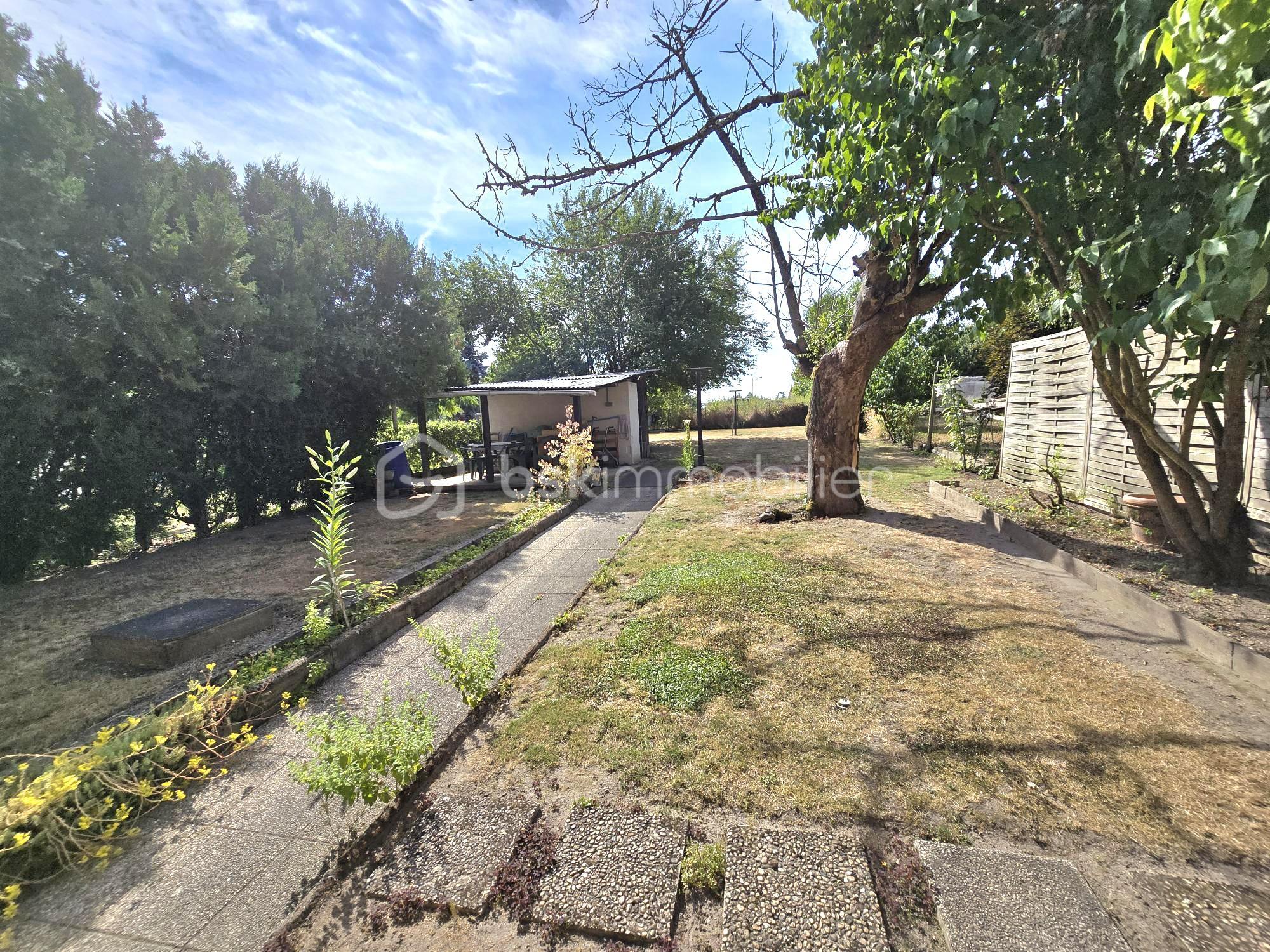 Immeuble Puy-Guillaume N°44 009.jpg