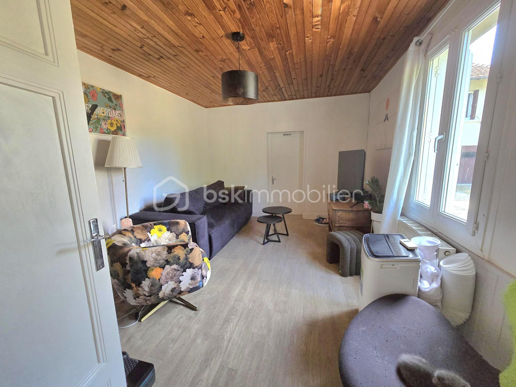 Immeuble Puy-Guillaume N°48 001.jpg