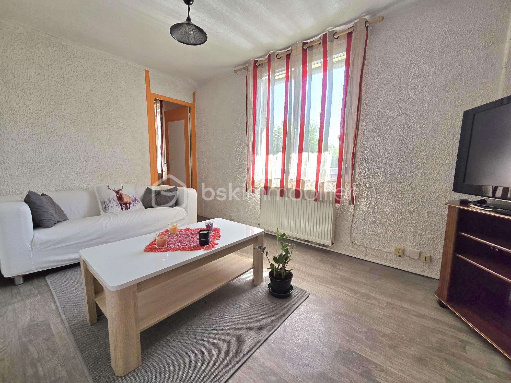 Immeuble Puy-Guillaume N°46 003.jpg