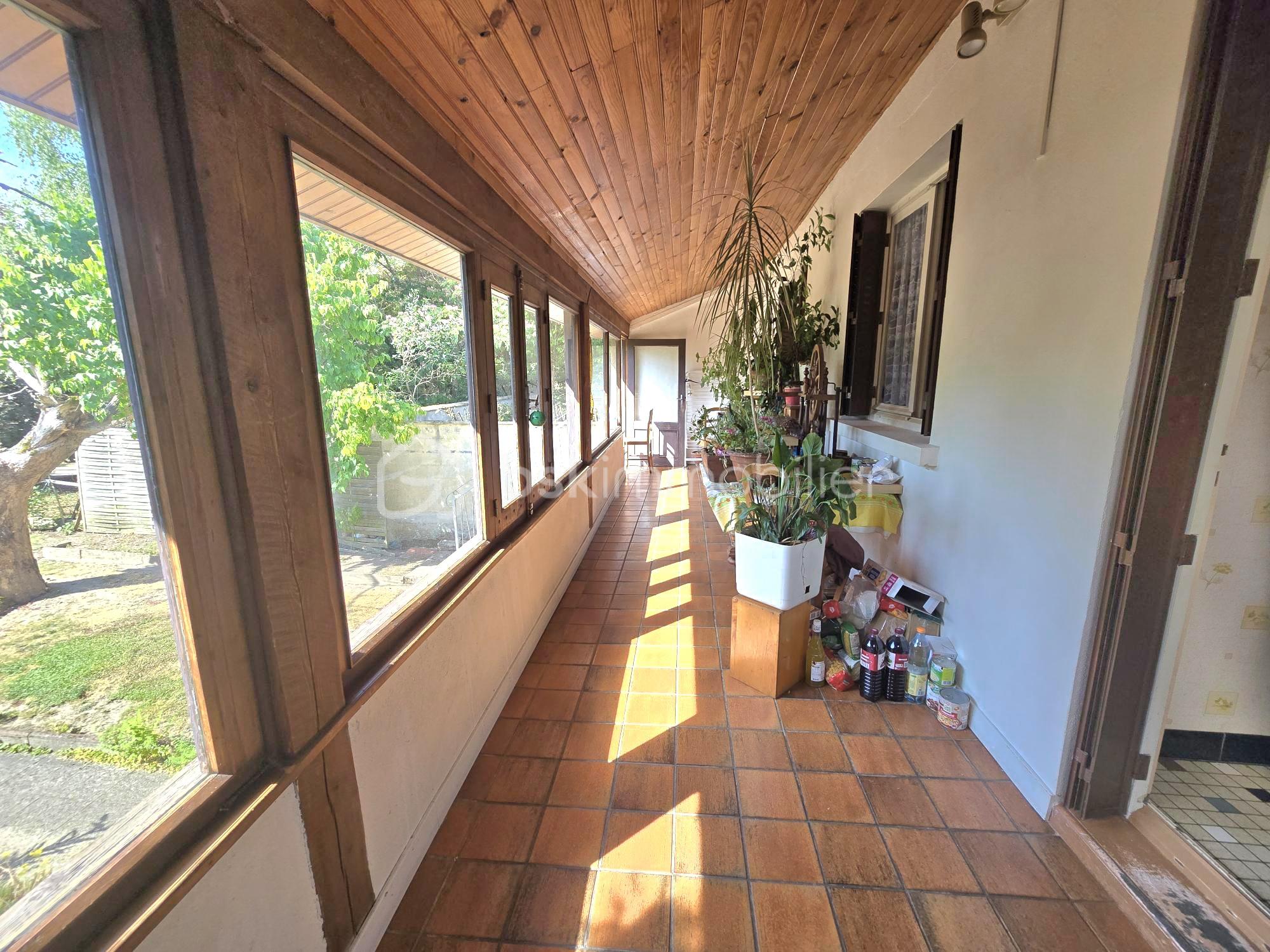 Immeuble Puy-Guillaume N°44 005.jpg