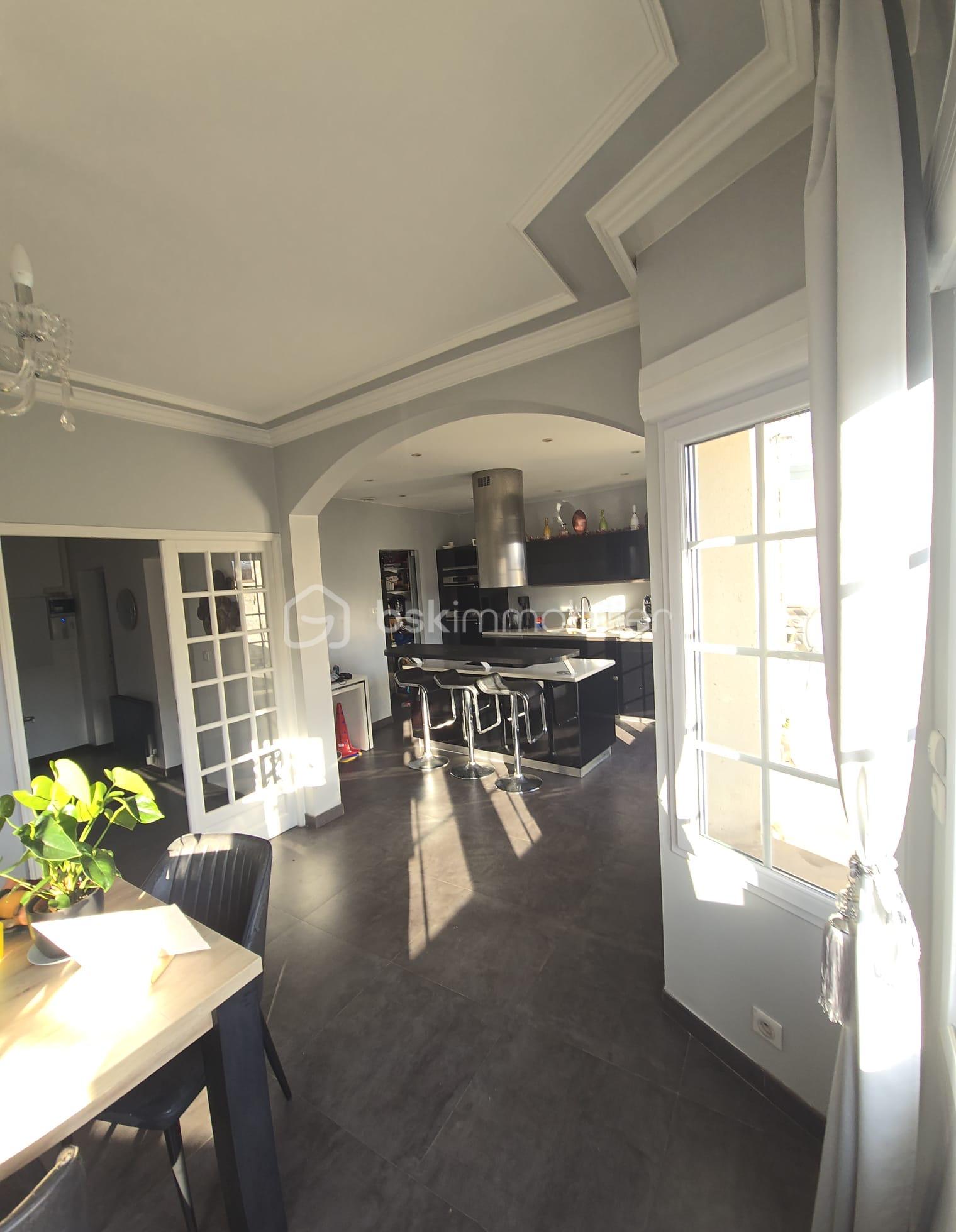 Maison de 170 m² - b49941ff-59b2-4e33-b77f-5cb67bdd4e7d.jpeg